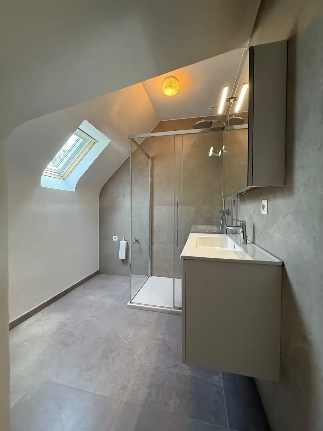 Appartement met garage en kelderberging foto 12
