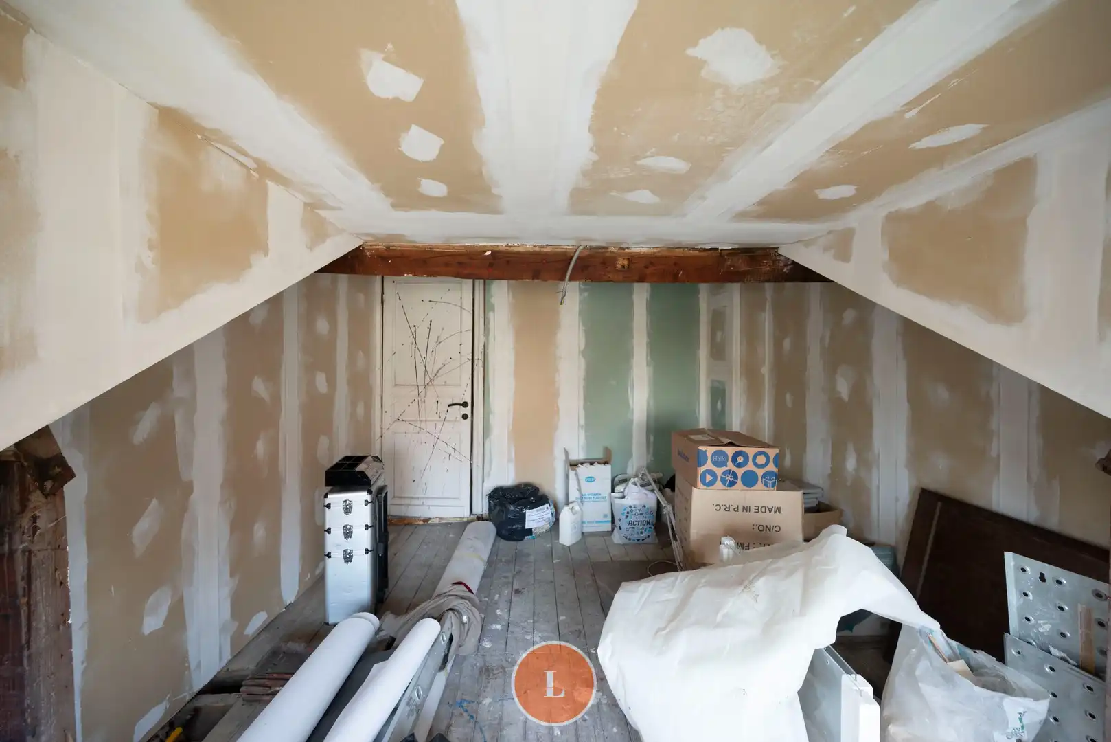 Te koop handelspand met woonst centrum Menen foto 16