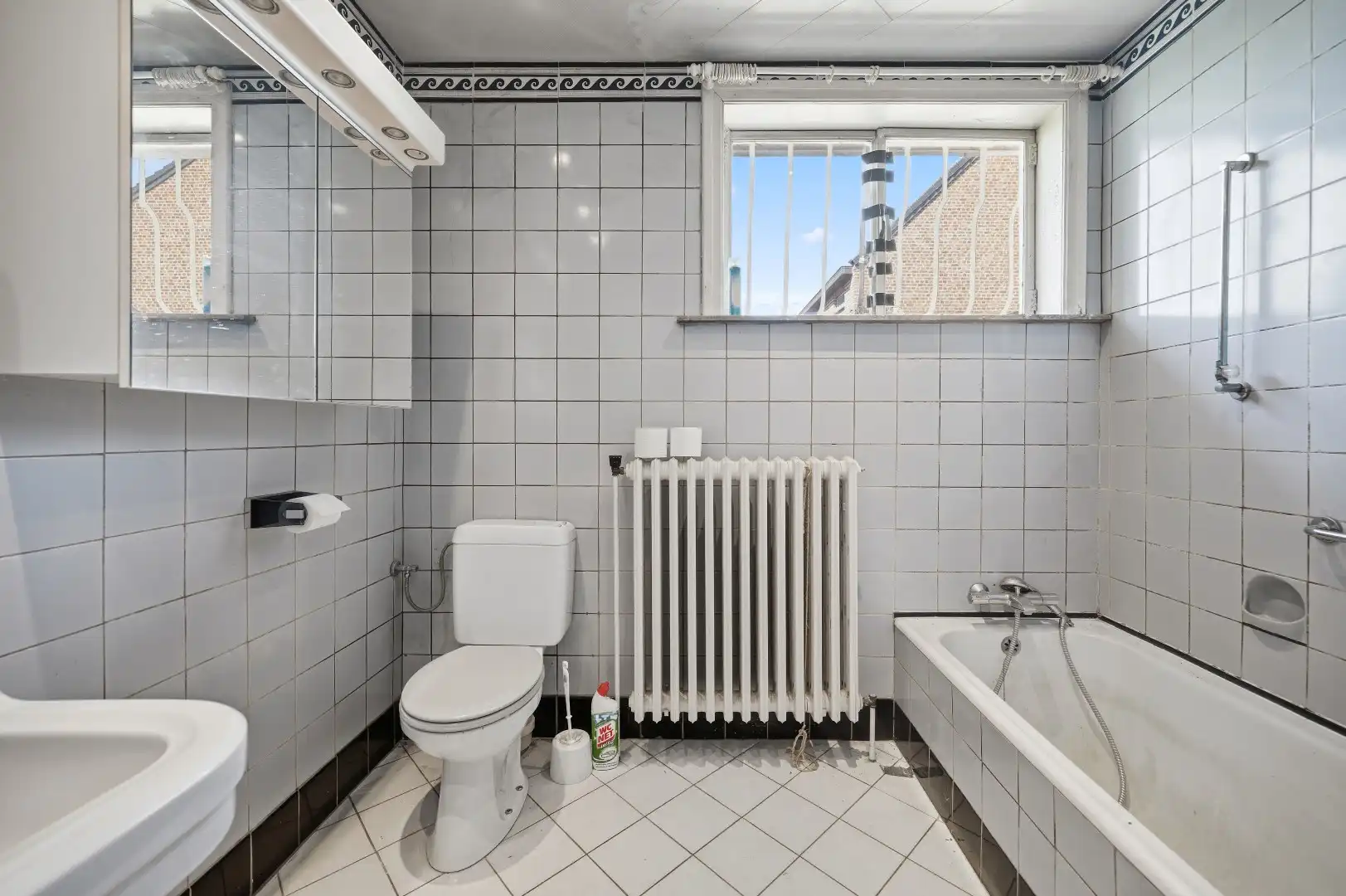 Te renoveren open bebouwing met ruime tuin en tal van mogelijkheden in Tienen foto 11