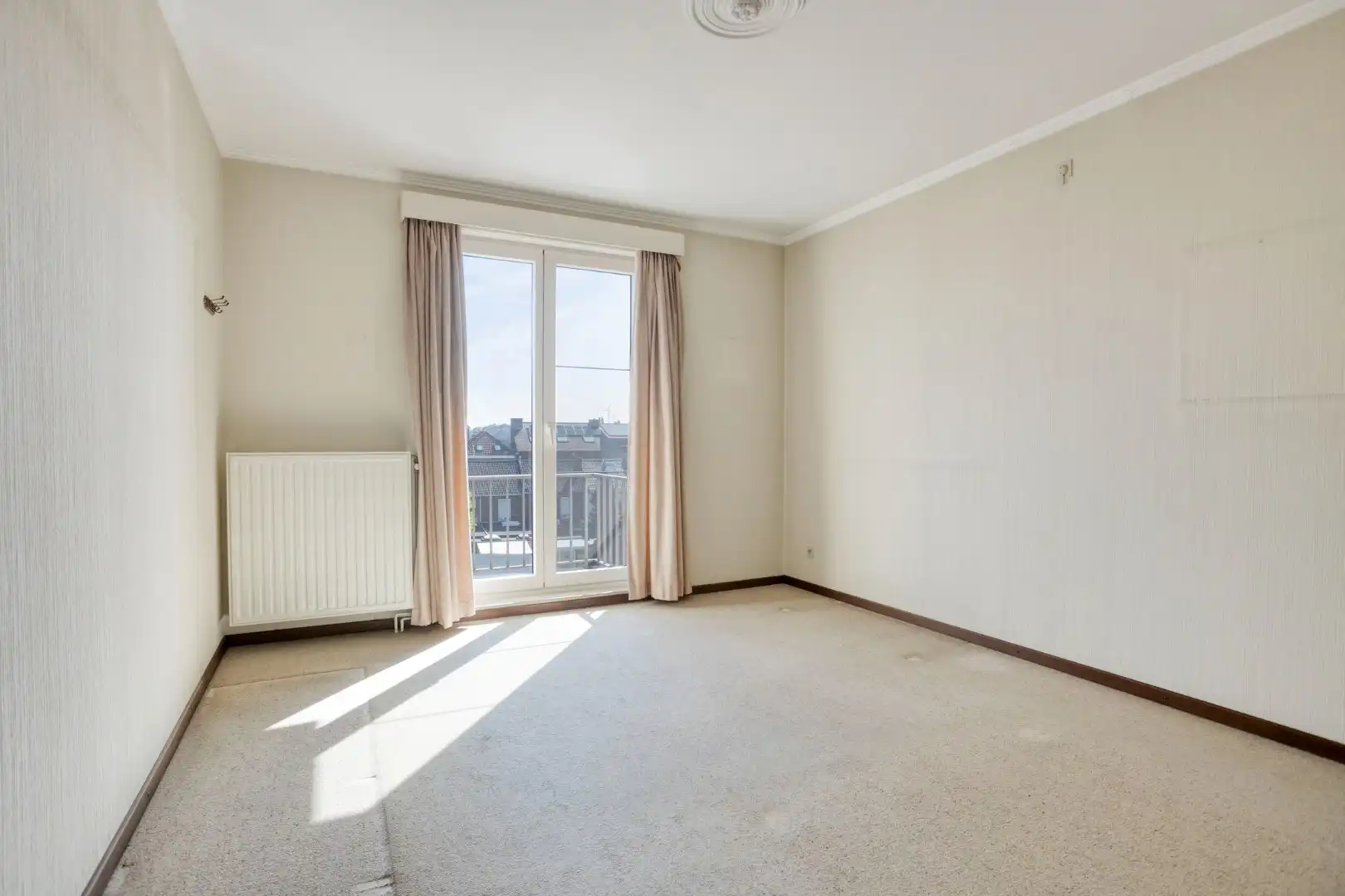 Ruim appartement met vrij uitzicht en garage - centrum Tongeren foto 11
