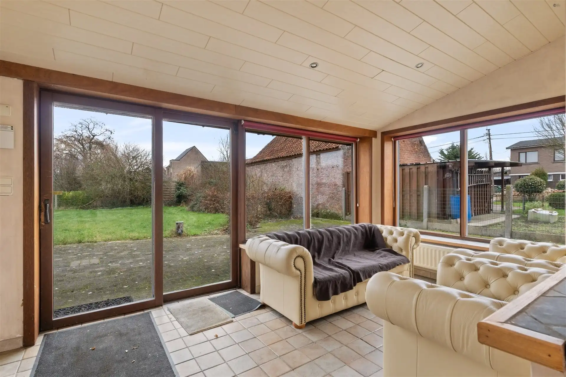 Open bebouwing met vrijstaande schuur  foto 9