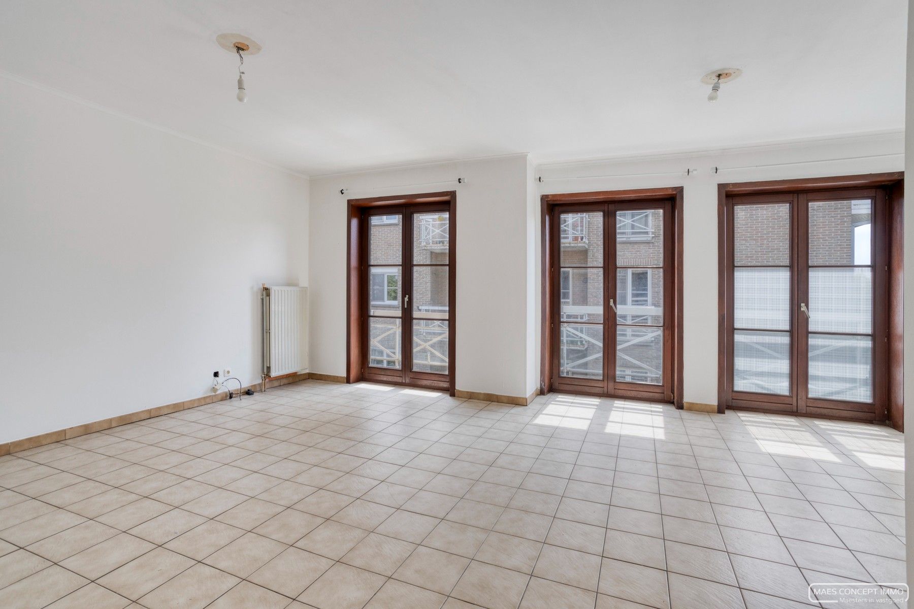 Instapklaar appartement te koop in Harelbeke — topligging vlak bij Kortrijk! foto 9