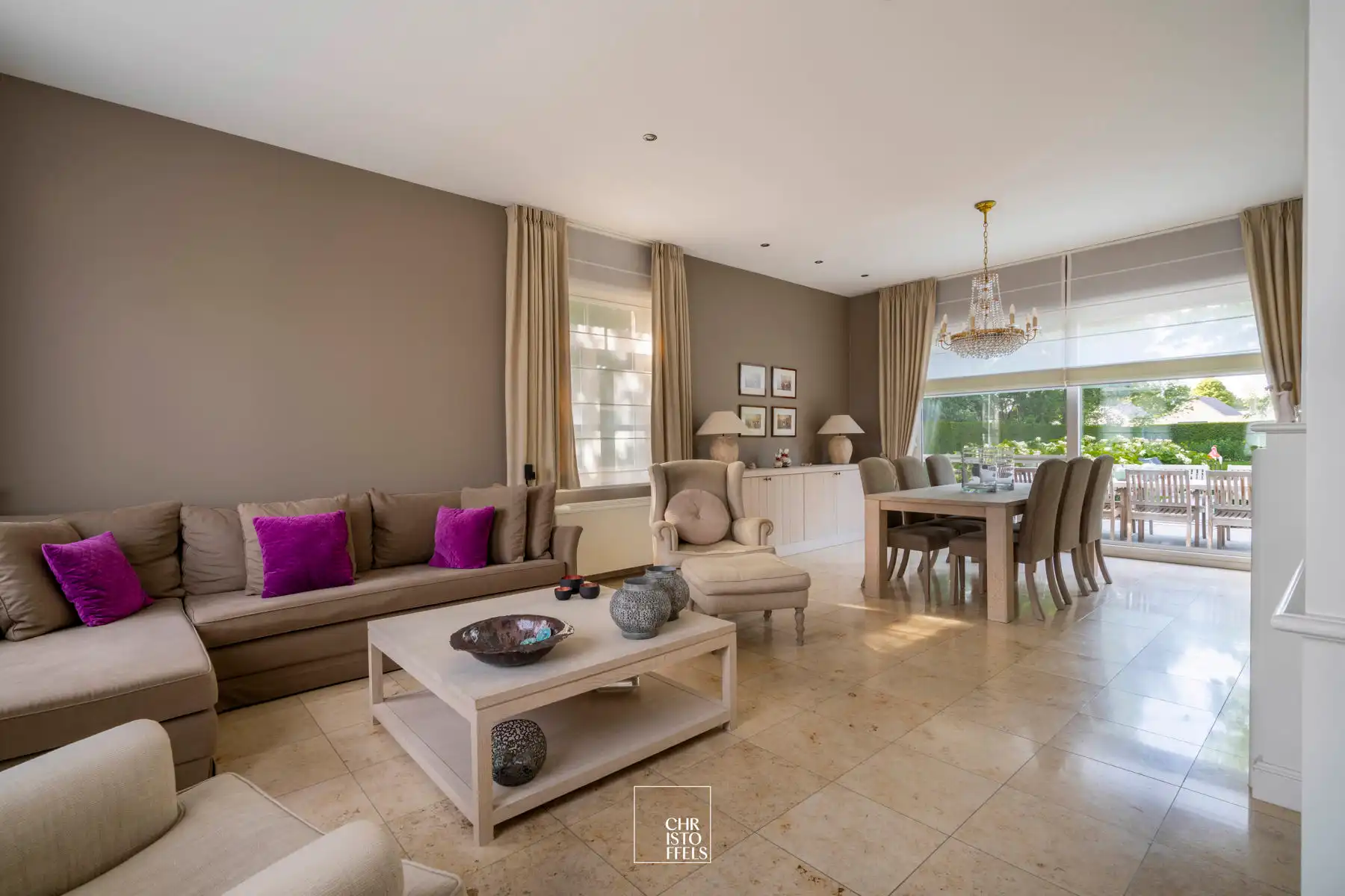 Exclusieve villa van 458m² met buitenzwembad op een perceel van 2.231m² foto 21