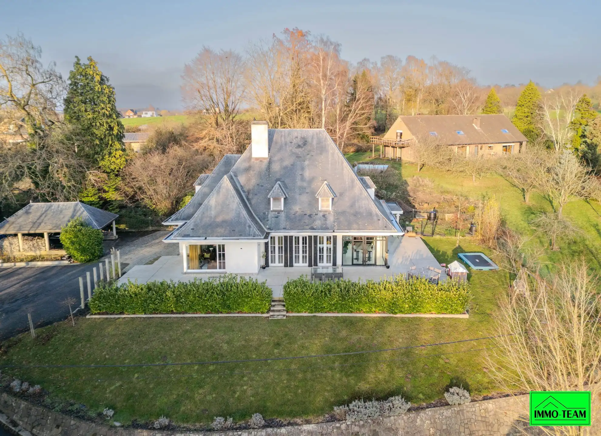 Charmante villa in rustige, groene omgeving foto 2