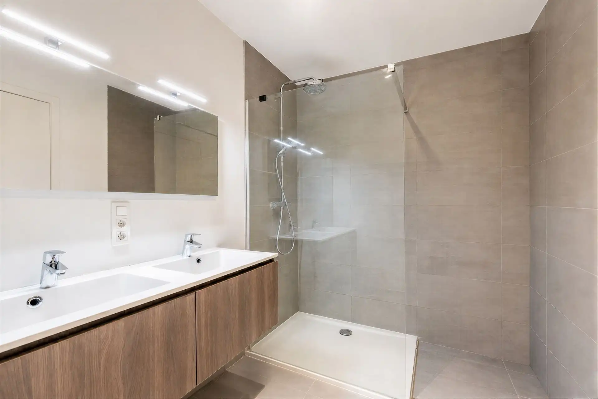 Penthouse met 3 slaapkamers, dressing en panoramisch zicht op het groen te Lede foto 12