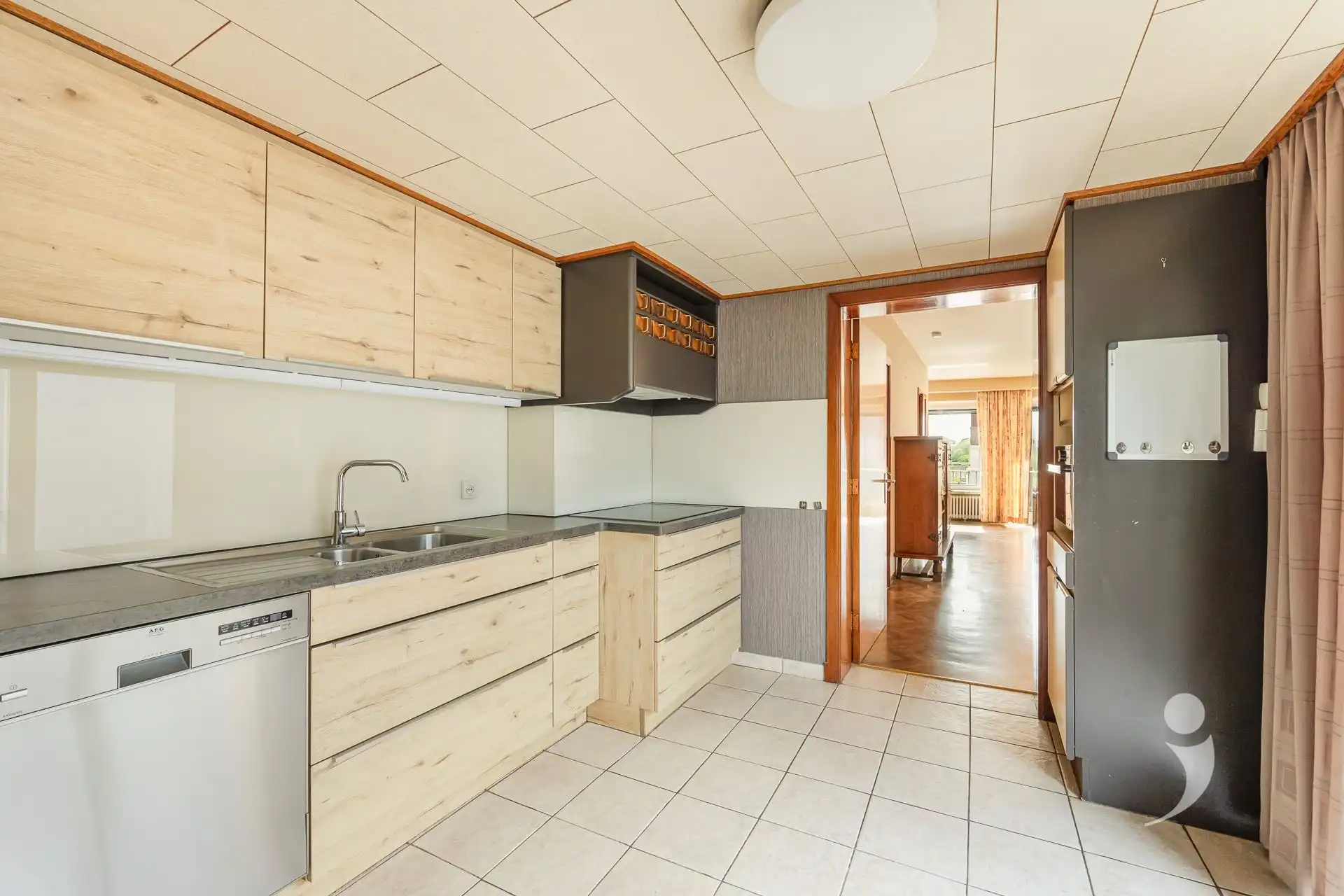 Ruime stadswoning met uitzonderlijke tuin van + 13 are foto 18