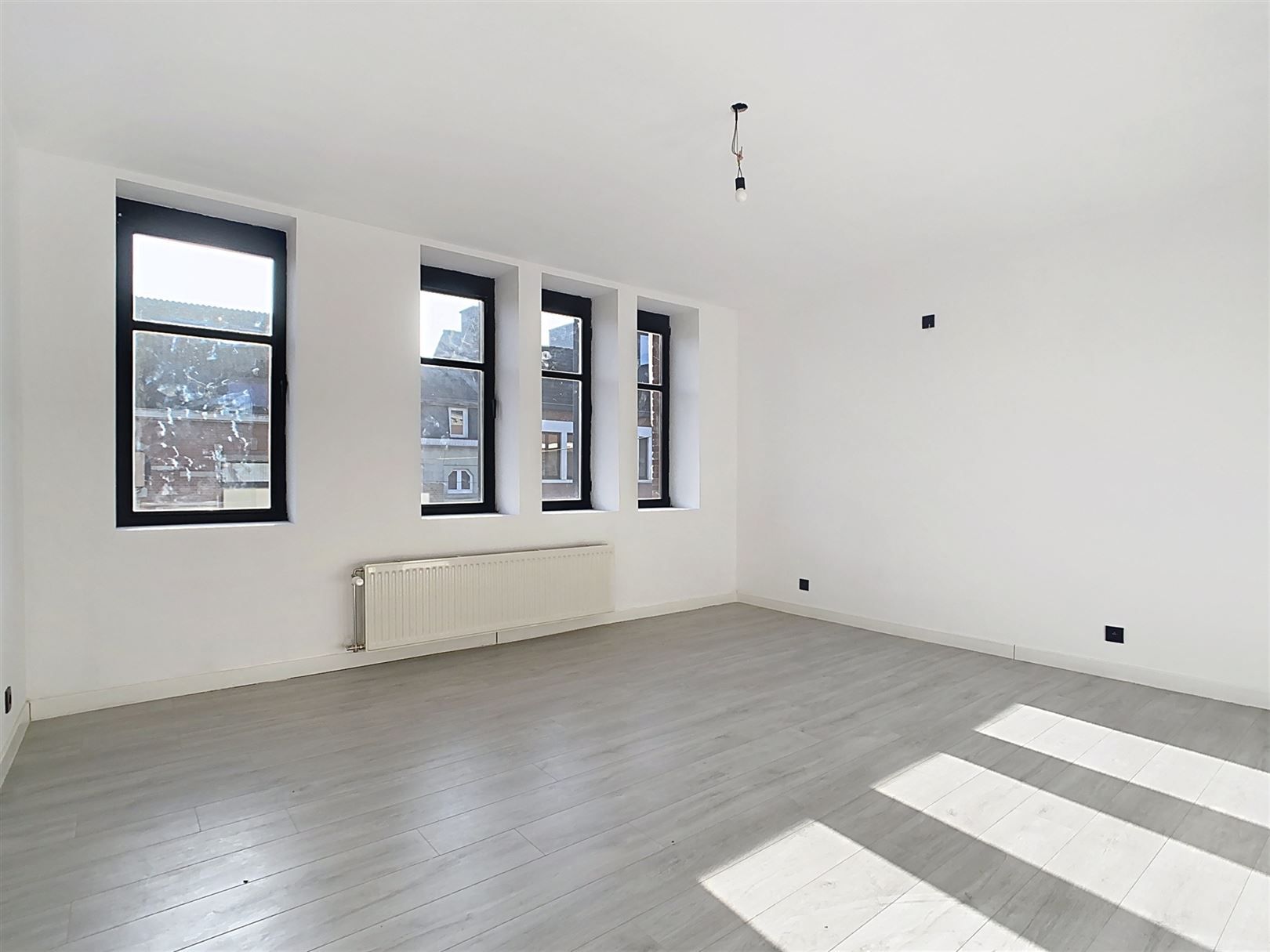 Volledig gerenoveerde stadswoning, 4 slpks, terras,1a 02ca foto 21