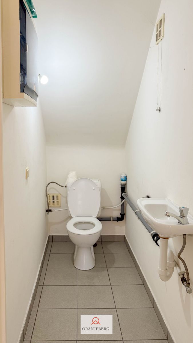 Commerciële ruimte te huren vlakbij Beverenplein Gent foto 5