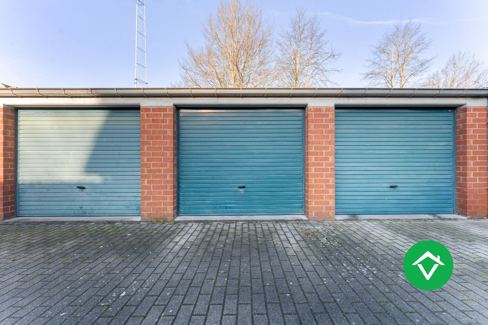 Ruim herenhuis met 4 slaapkamers en aparte garagebox in centrum Gistel foto 33