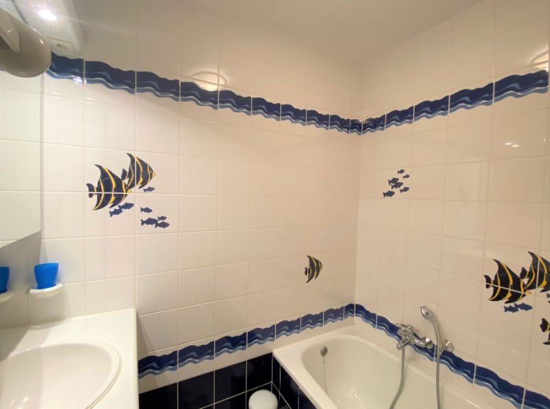 2 slaapkamer appartement met zeezicht te huur op jaarbasis foto 3