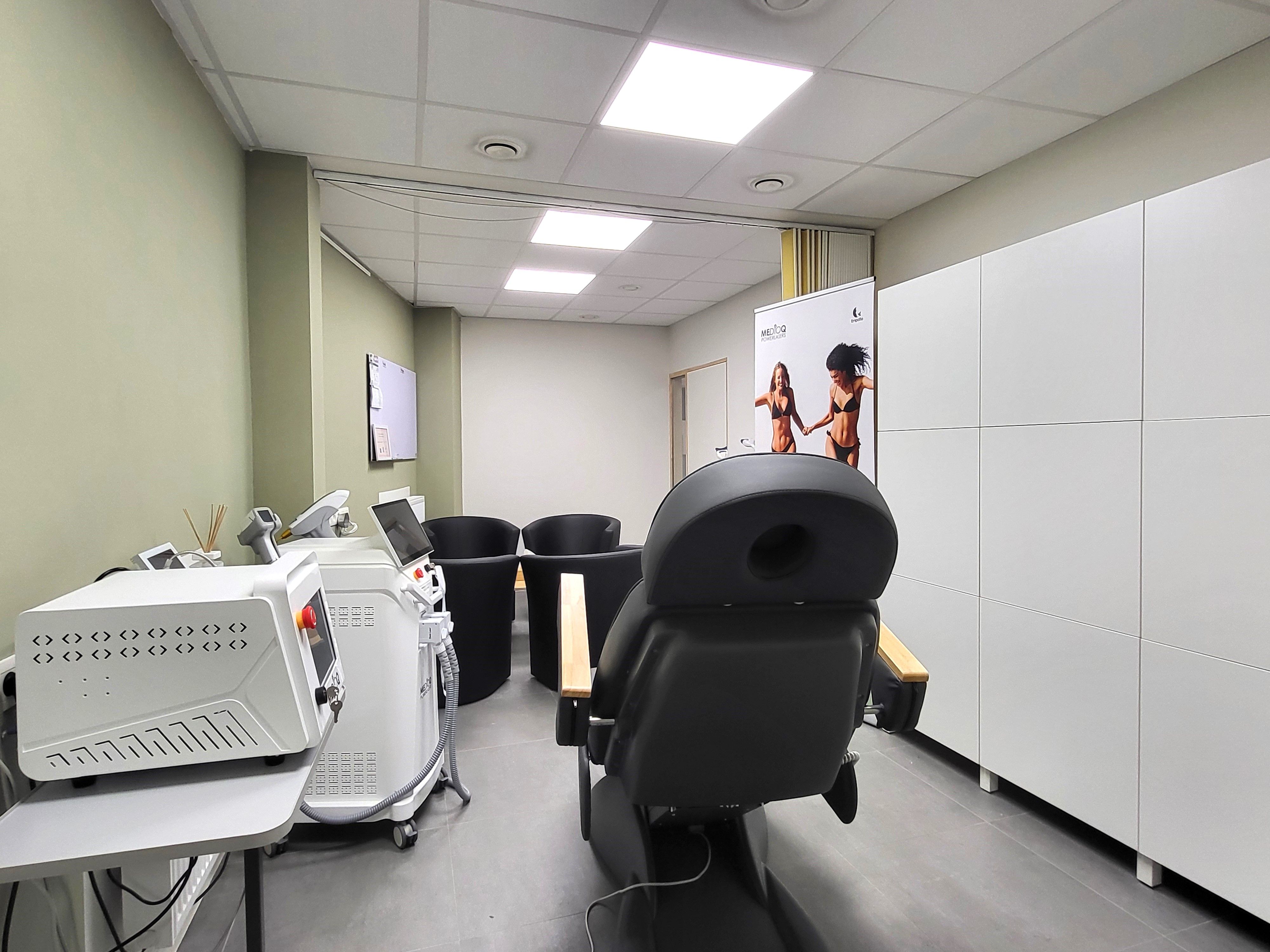 Modern handelspand (2017) op topligging in Zottegem! foto 5