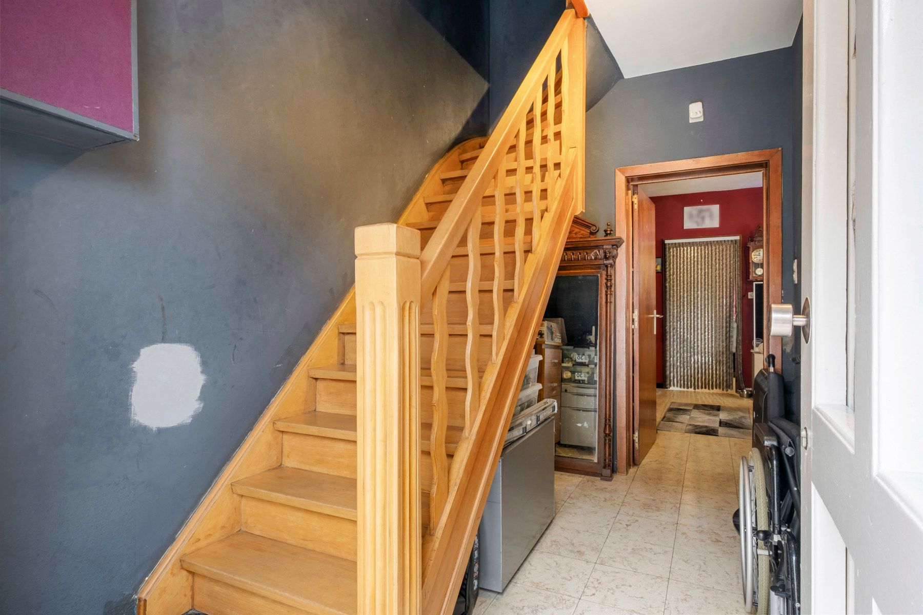 Te renoveren HOB met garage op centrale ligging foto 4