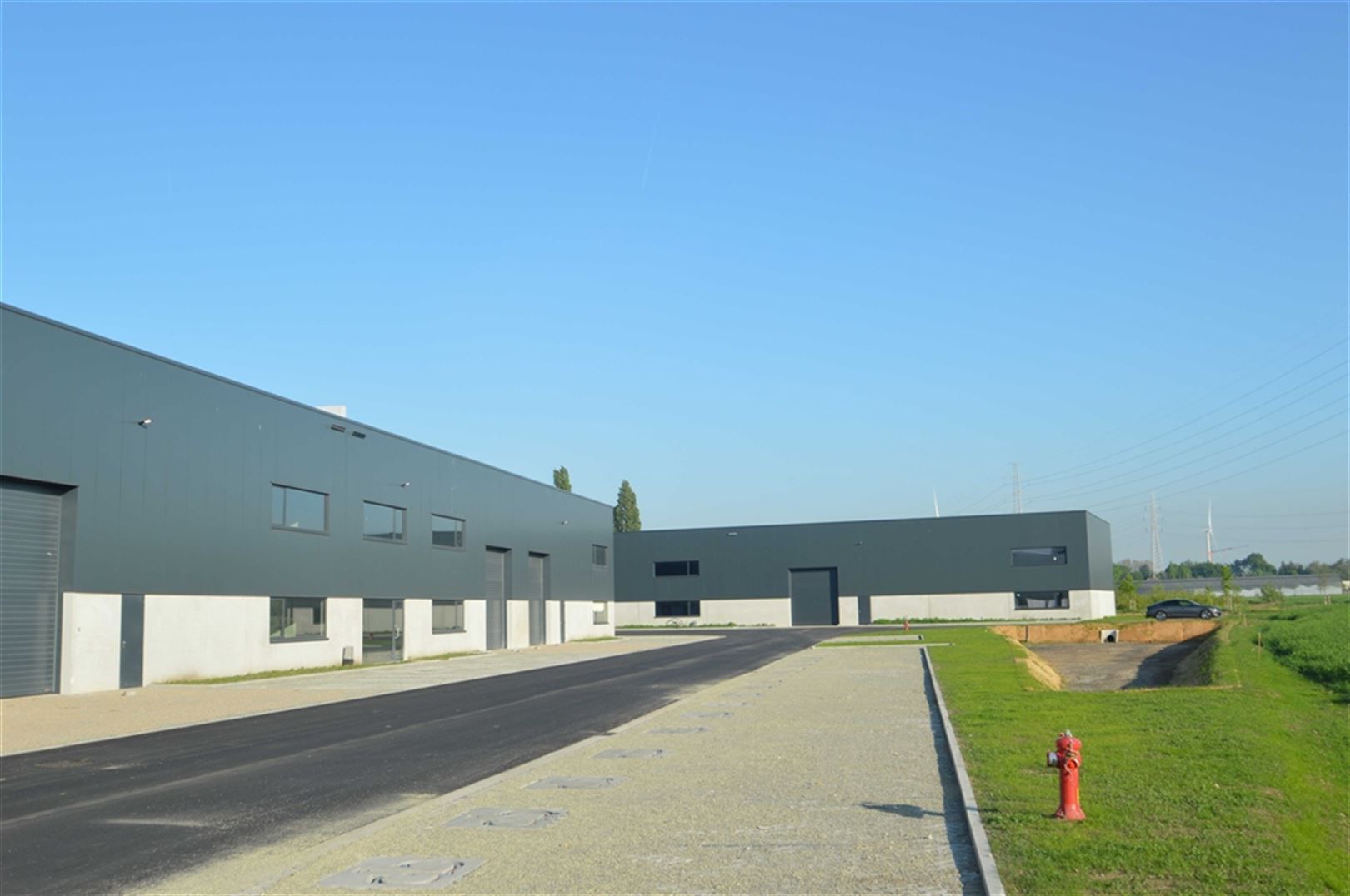 Nieuwbouw KMO units op strategische ligging  foto 4