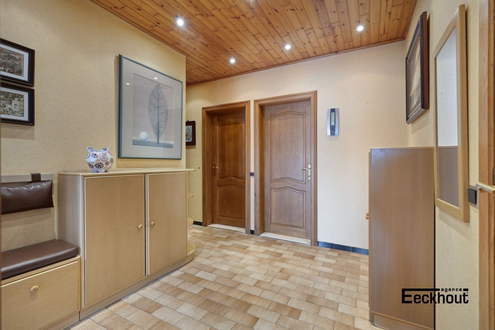 Verzorgd appartement met 2 slaapkamers en garagebox! foto 2