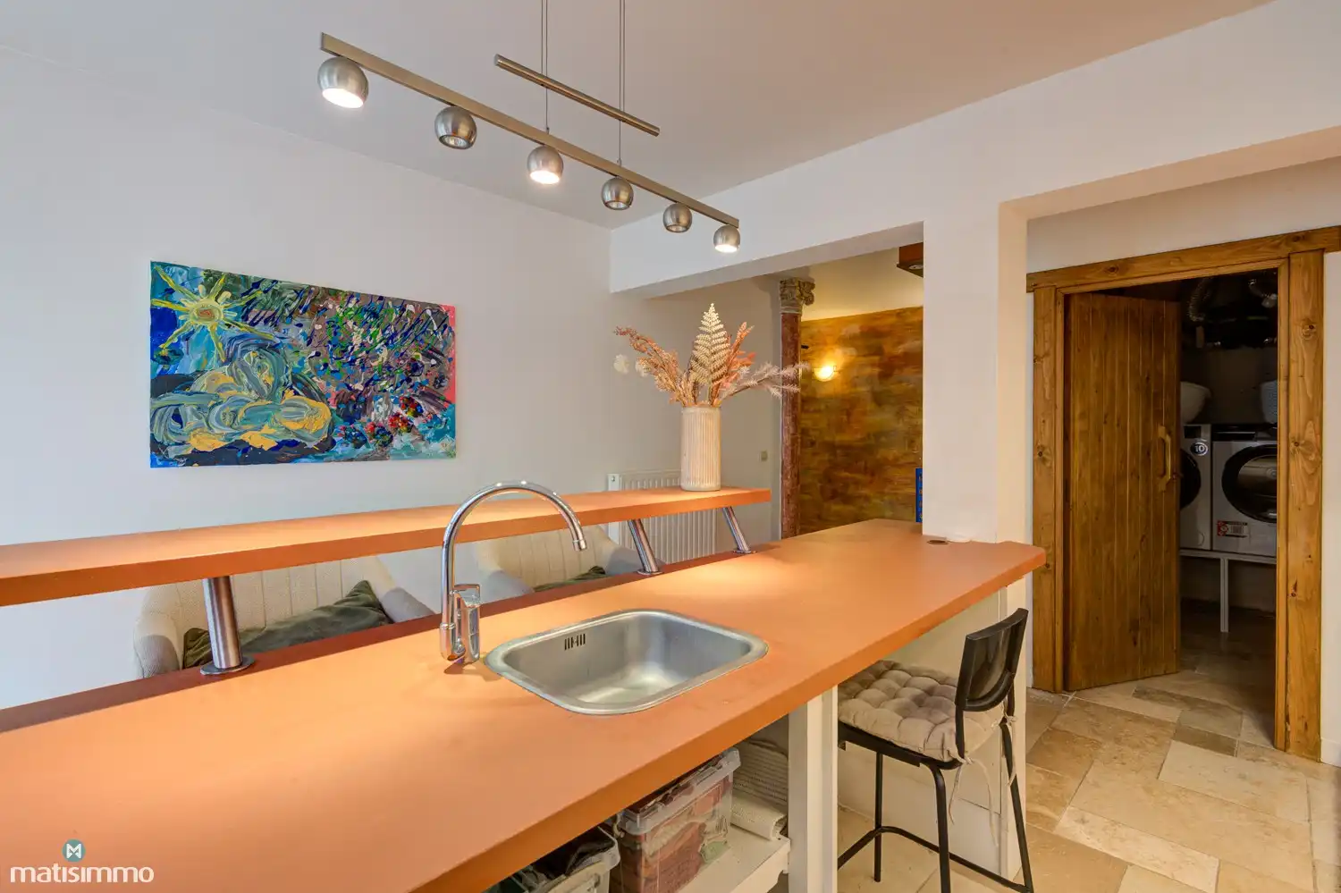 UNIEK 2-SLAAPKAMERAPPARTEMENT MET 2 ENSUITE BADKAMERS, KELDERBERGING EN RUIME BINNENKOER IN DE STADSKERN VAN TONGEREN foto 8