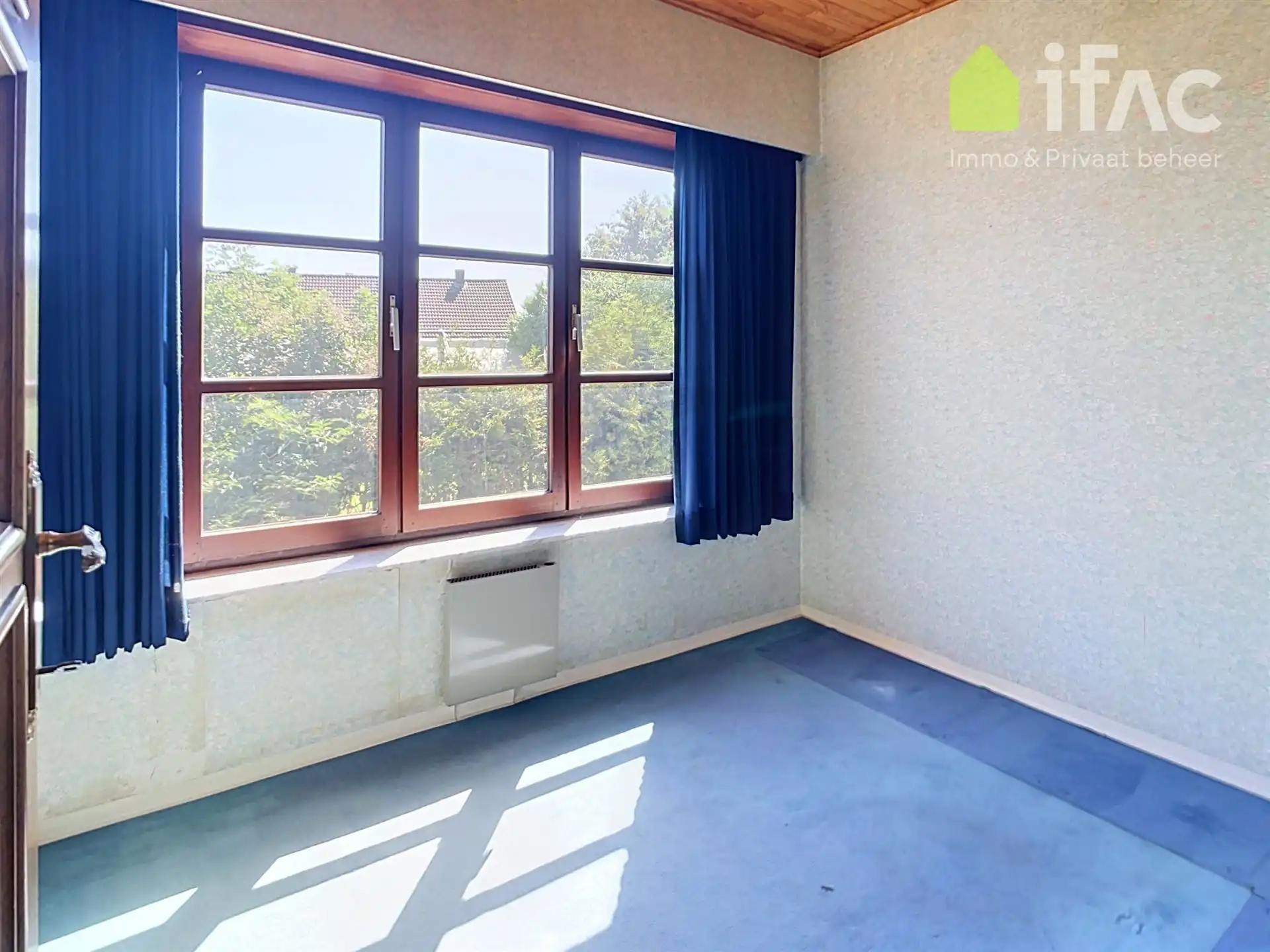 Heel ruime woning met 4 slpks, leefveranda, 54 zonnepanelen foto 20