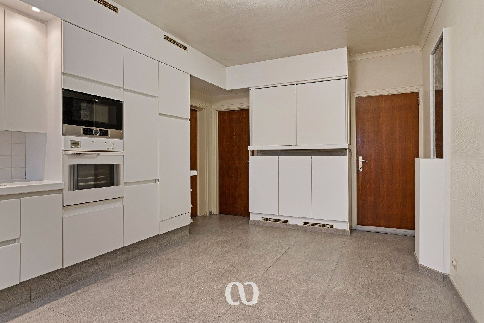 Ruime woning met 3 slaapkamers in centrum Kluisbergen foto 7