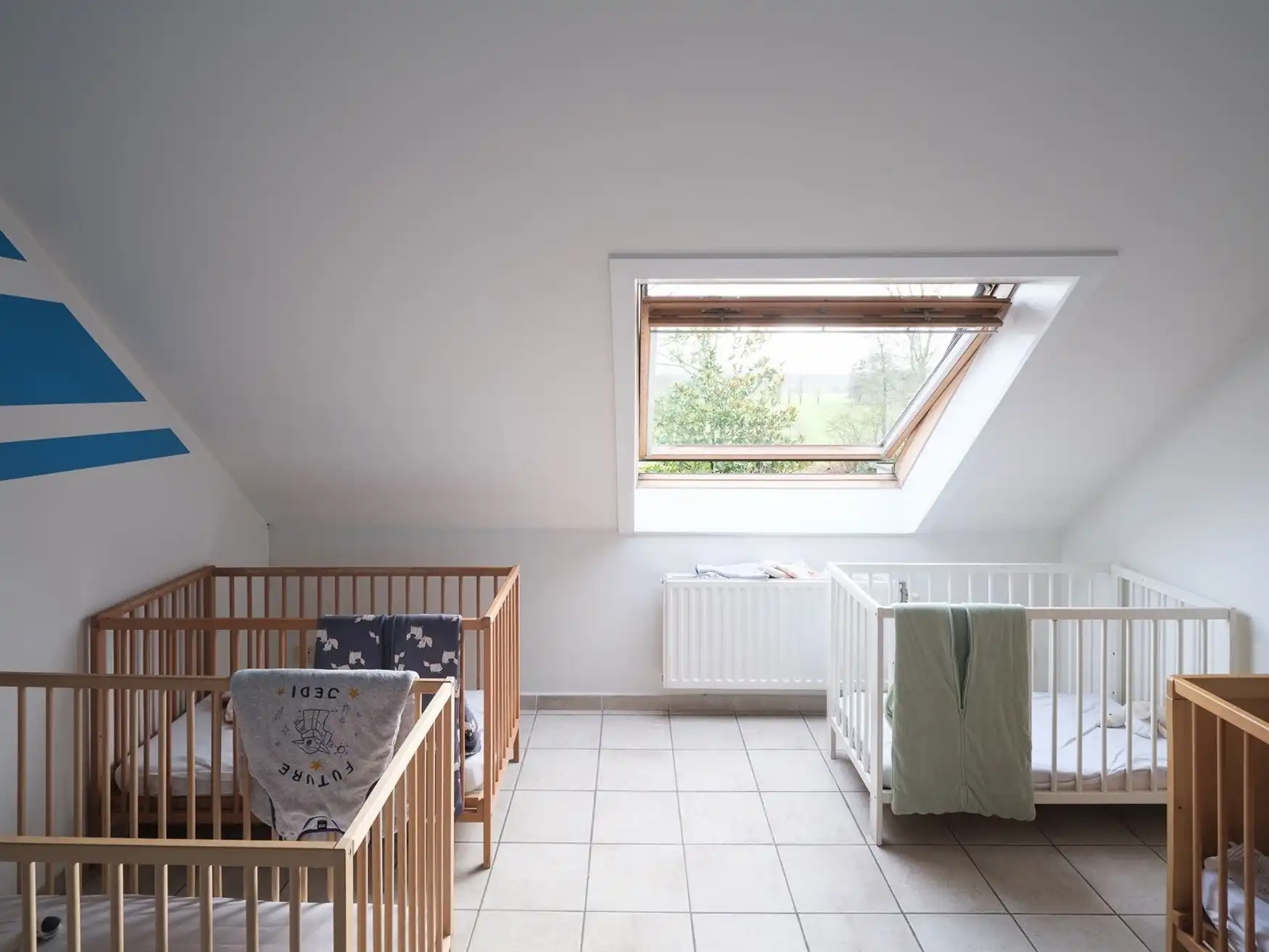 Ruime woning met zuidgerichte tuin en open zicht. foto 15