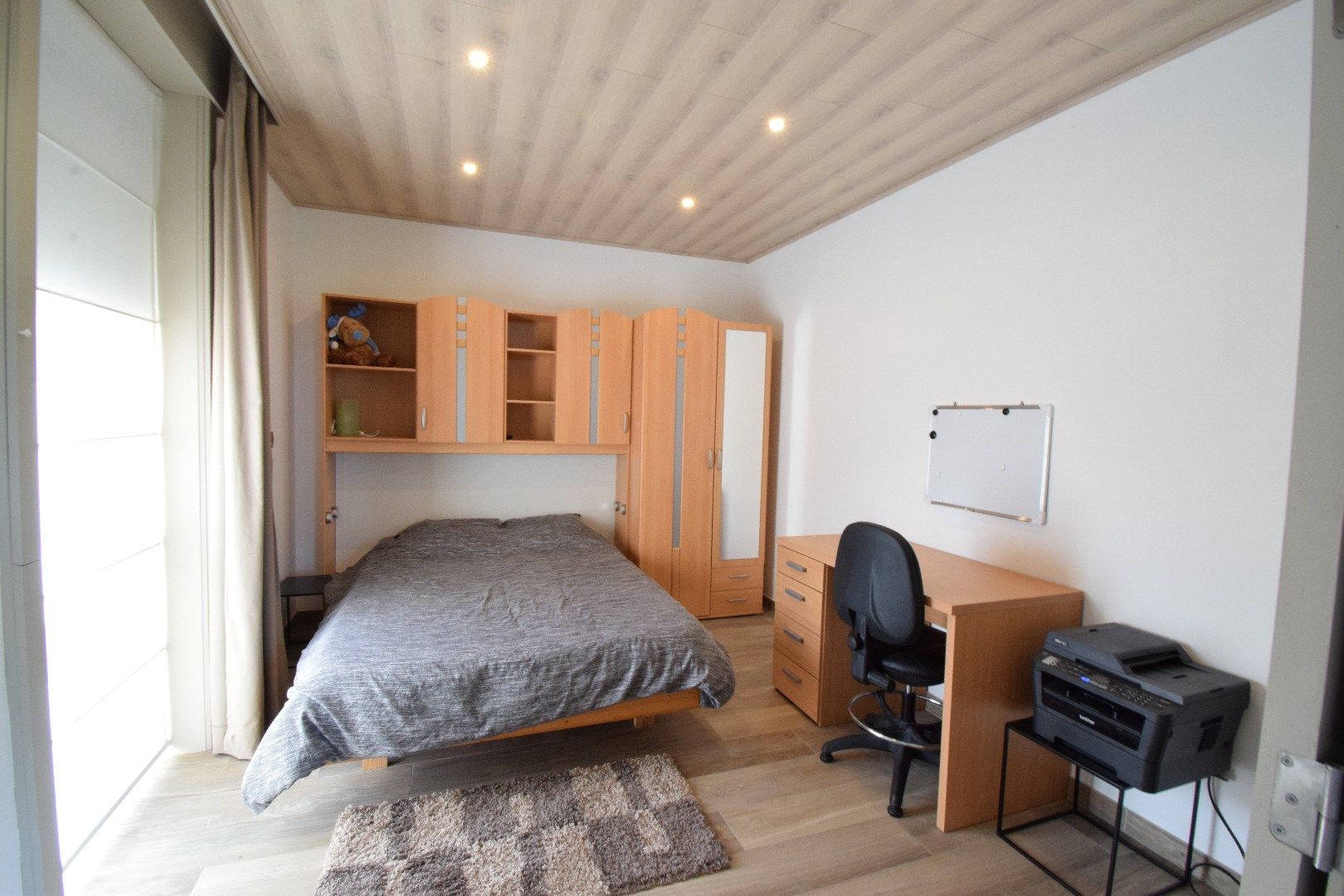 Recente villa met 4 slaapkamers, garage en zonnige tuin in Merkem  foto 7