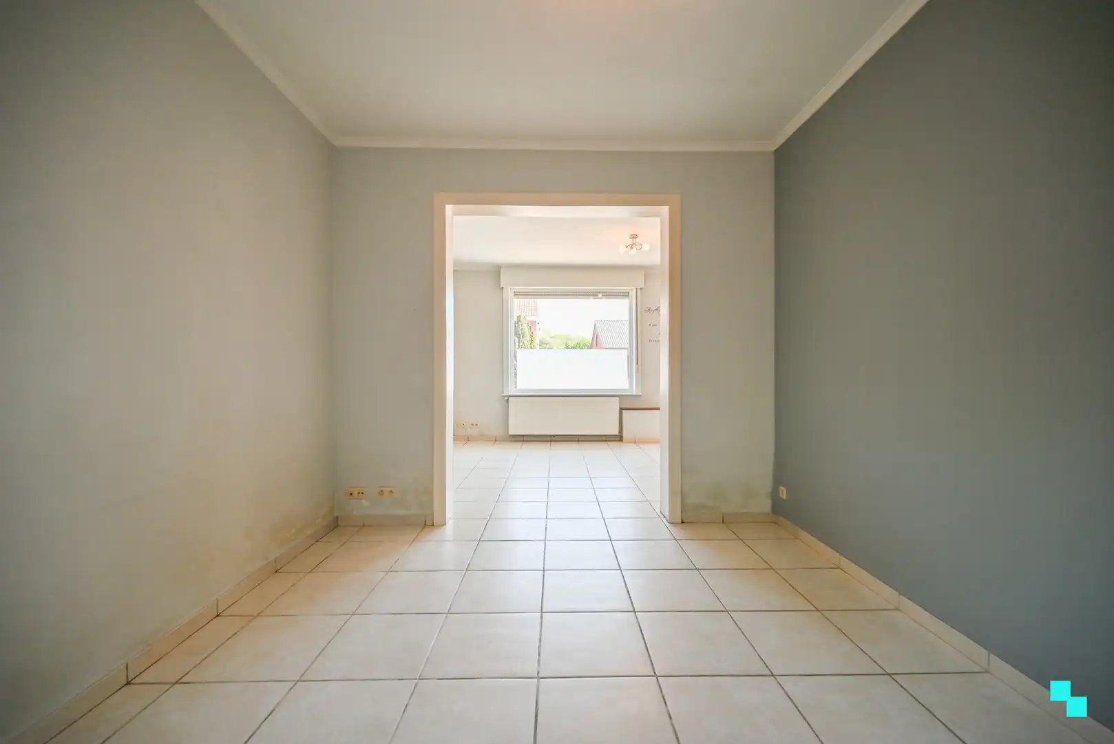 Op te frissen eengezinswoning met uitweg achteraan foto 6