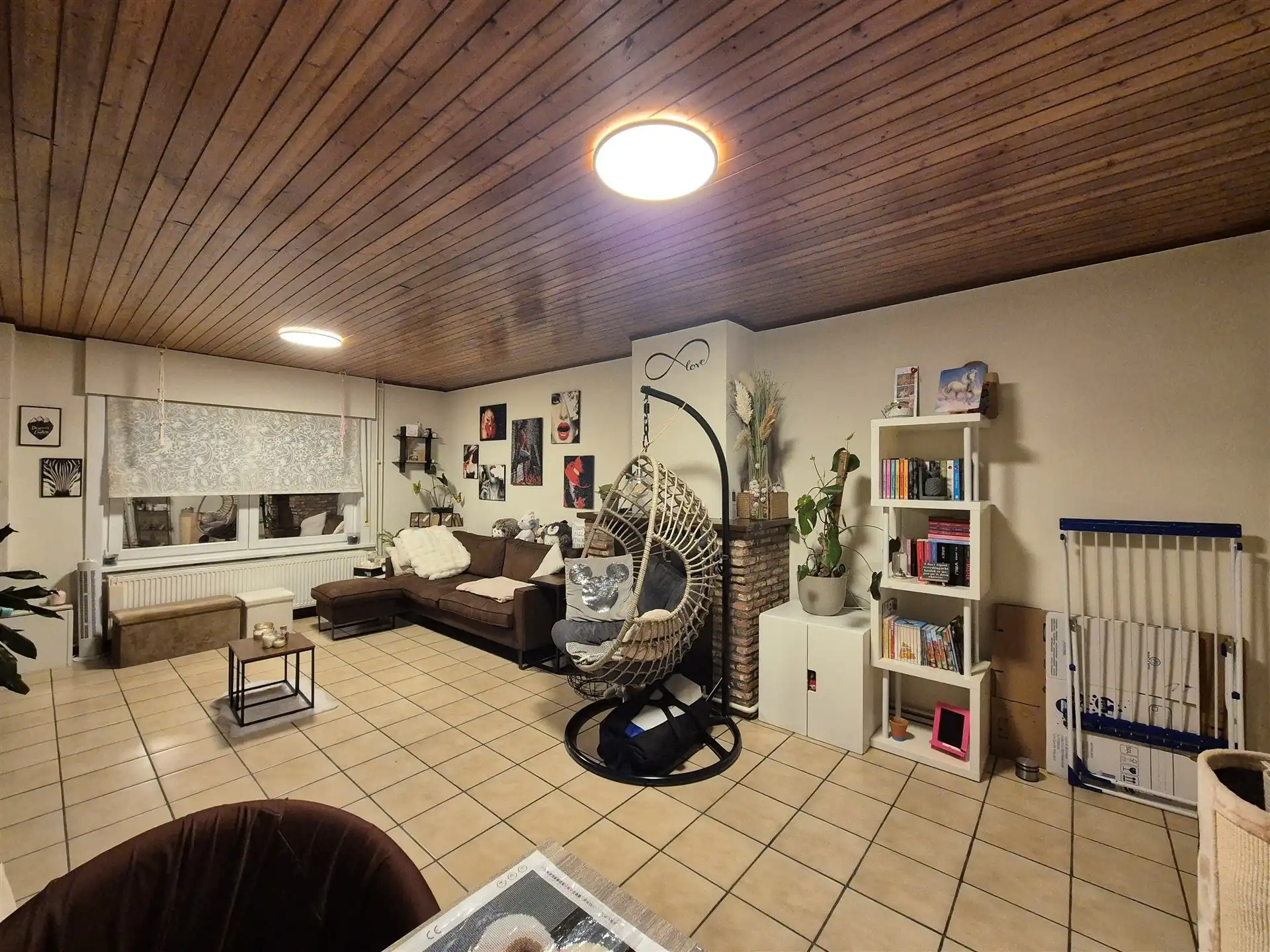 Centraal gelegen 3 slaapkamer woning met tuin. foto 3