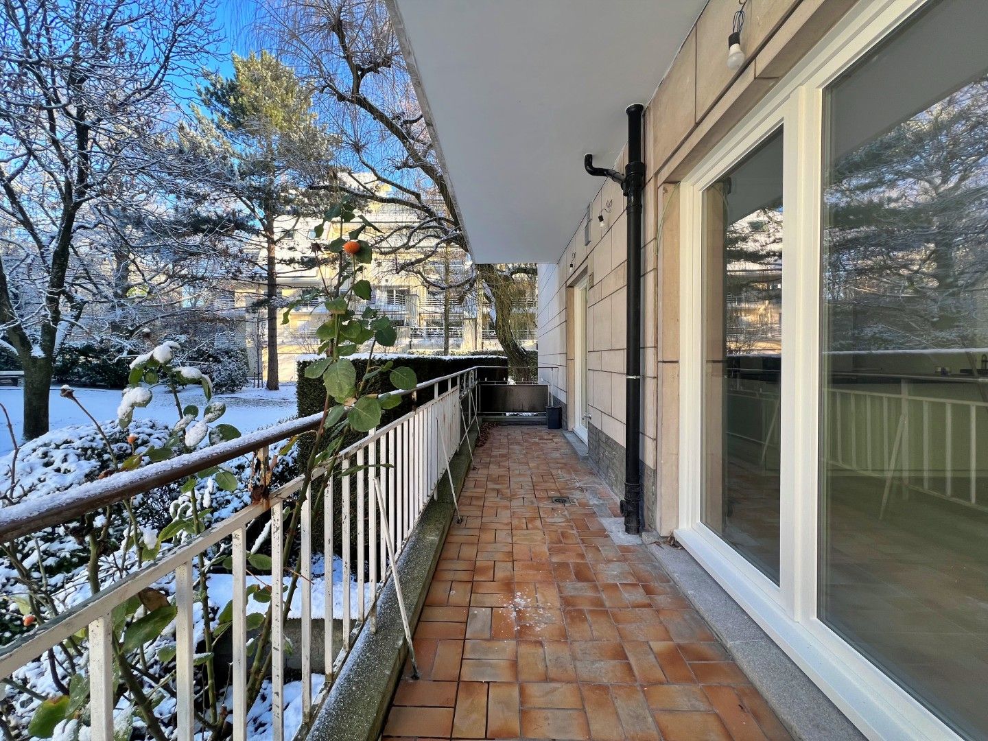 Instapklaar gelijkvloers appartement met terras en garage – Putkapelstraat 71, 9000 Gent foto 2