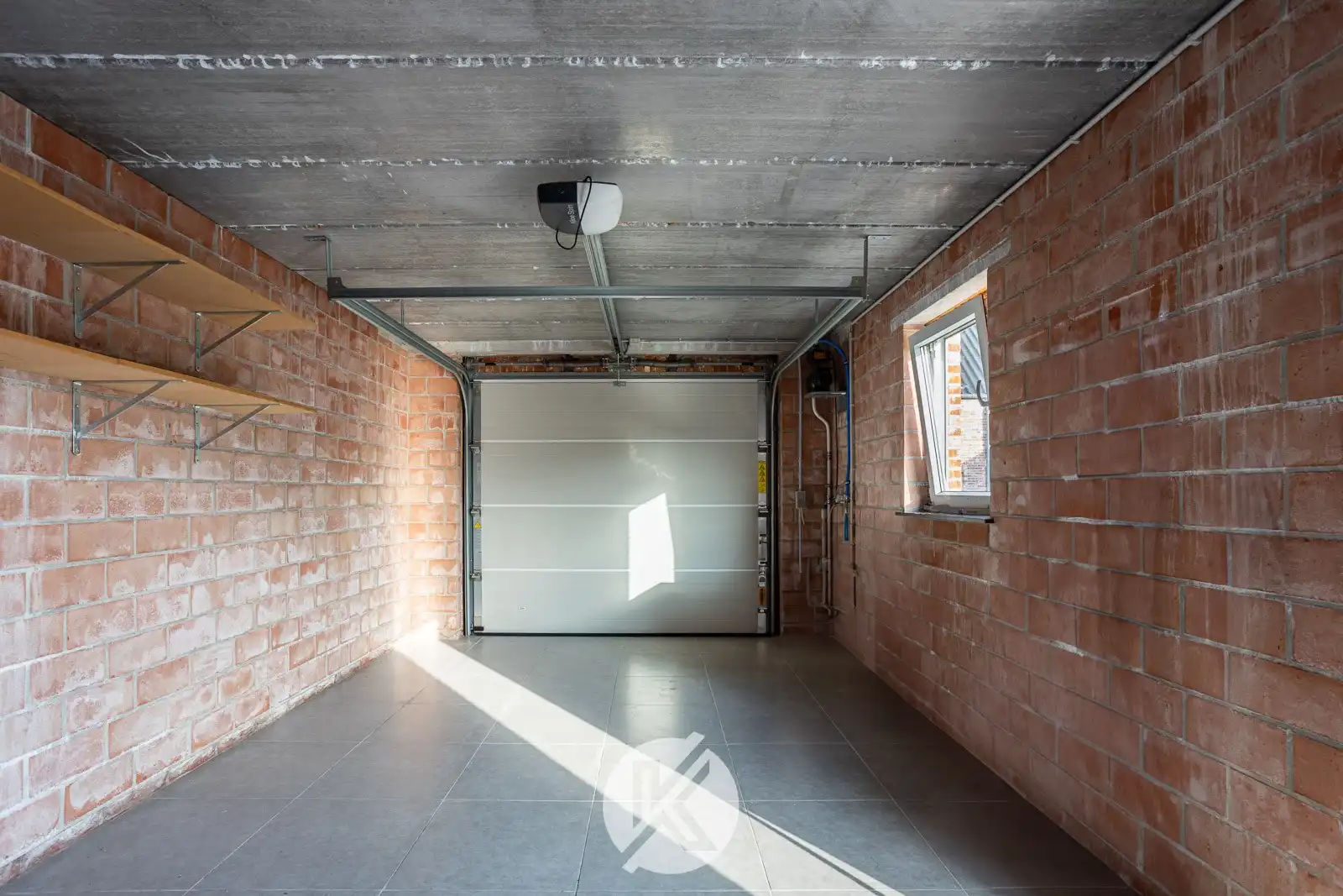 Halfopen gezinswoning in landelijke stijl foto 25