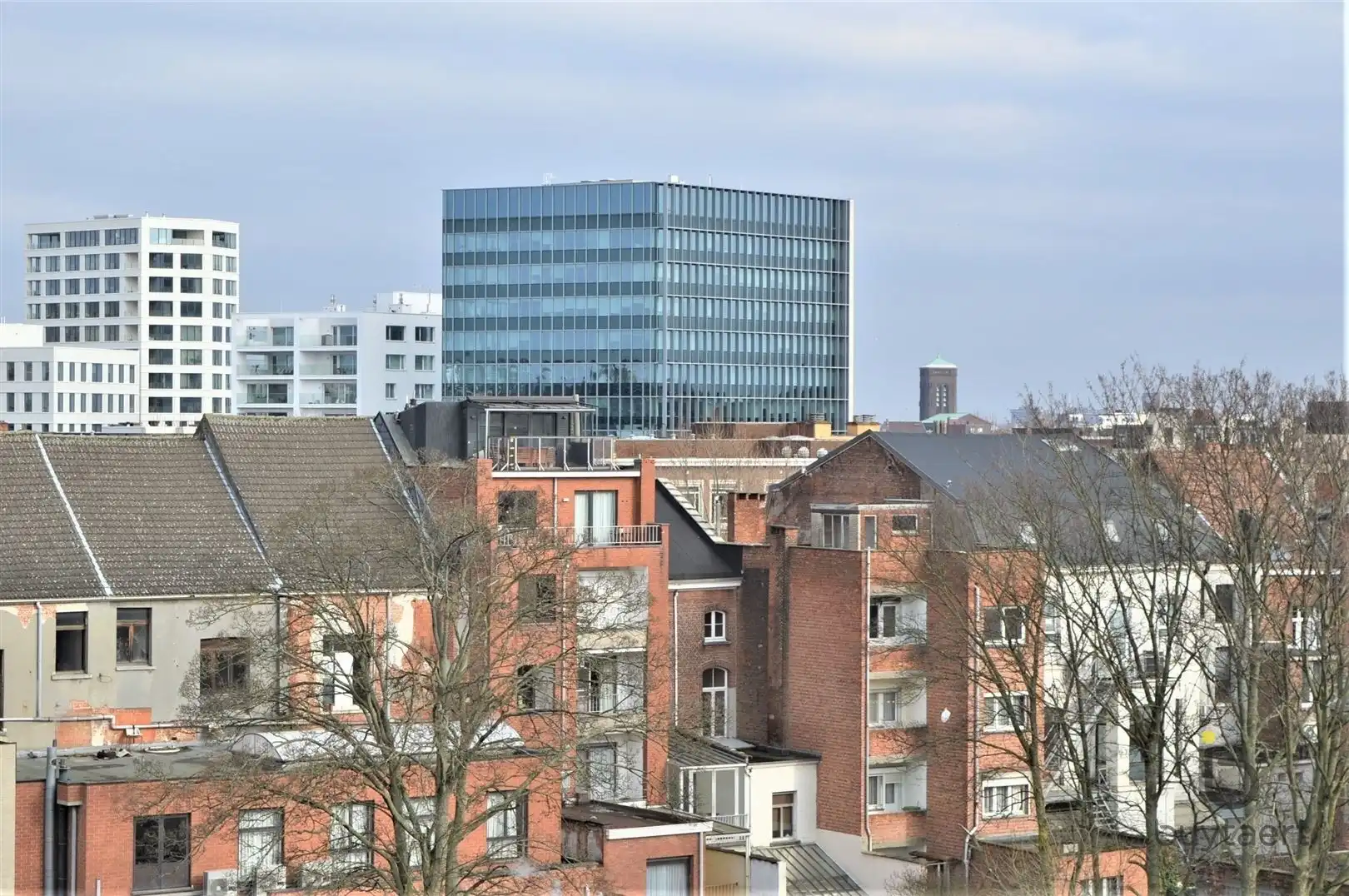 Gezellig en licht twee slaapkamer appartement aan het Stadspark! foto 11