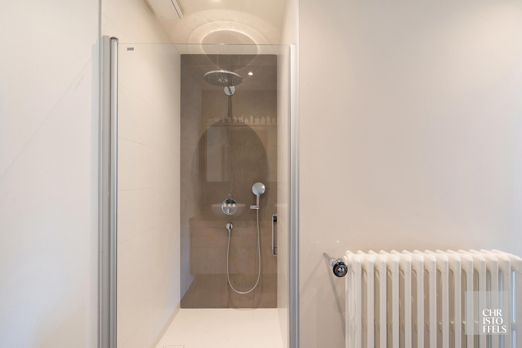 Standingvolle riante villa met kantoren/praktijk en parktuin van 1.906m²!  foto 16