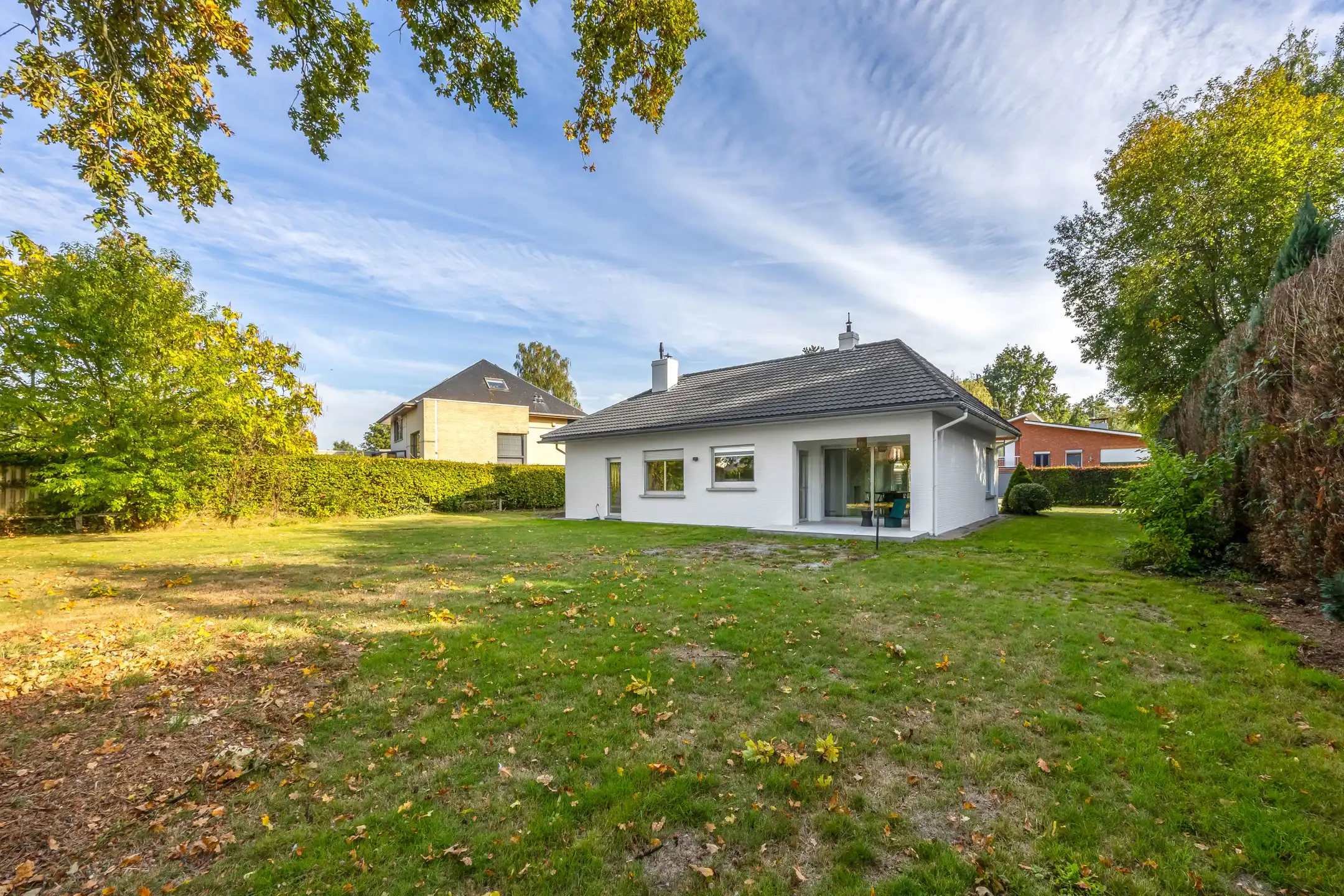 Stijlvol gerenoveerde woning in charmante Bloemenwijk foto {{pictureIndex}}