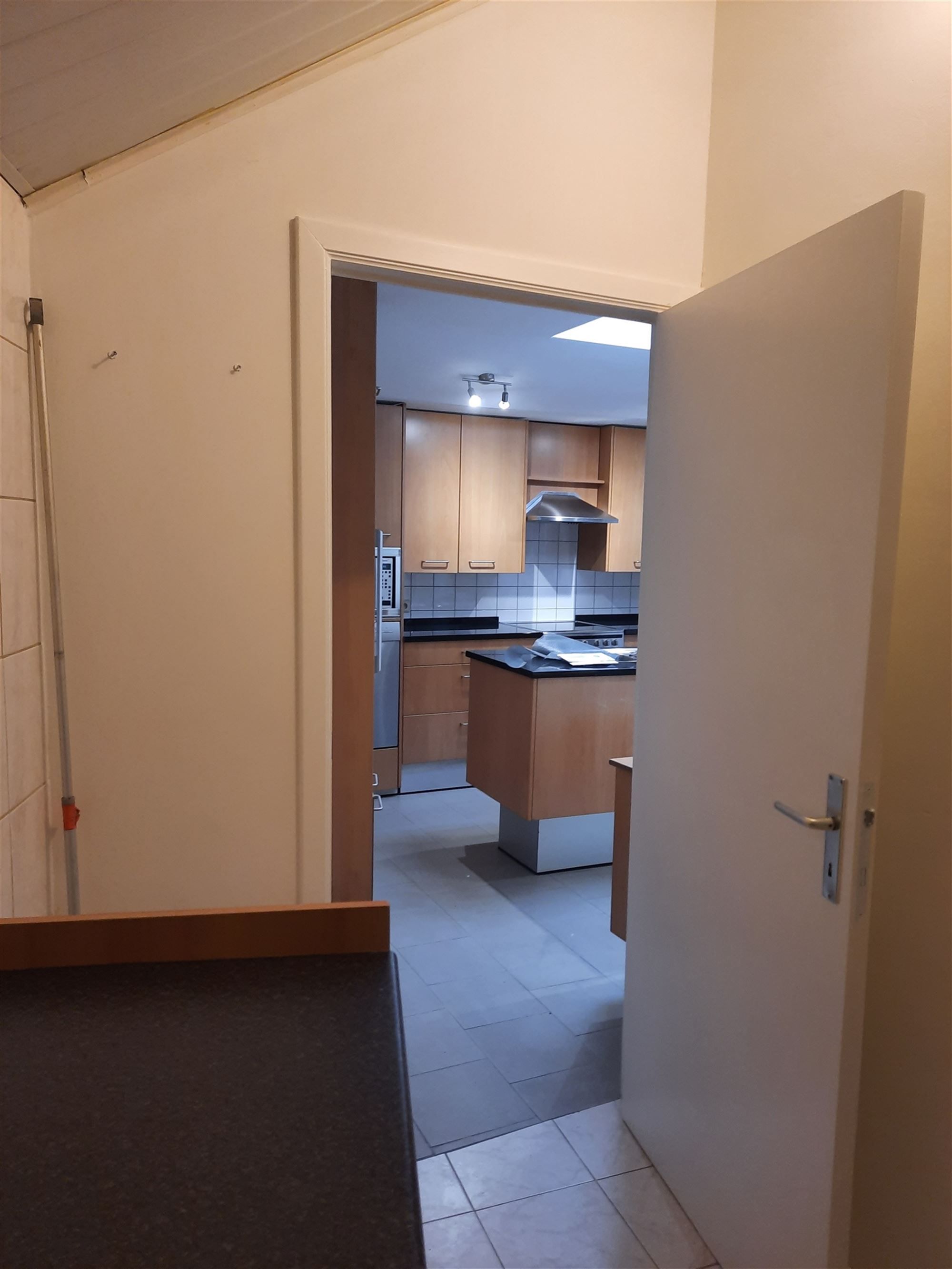 Vrijstaande woning op toplocatie in Genk foto 16