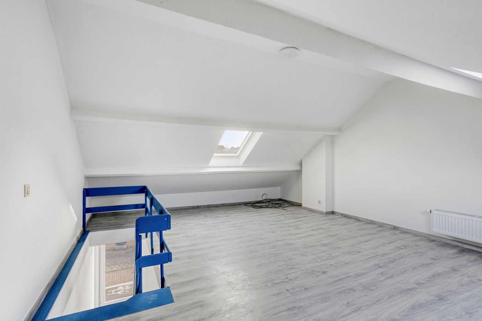 Volledig gerenoveerde gesloten bebouwing te Drogenbos foto 15