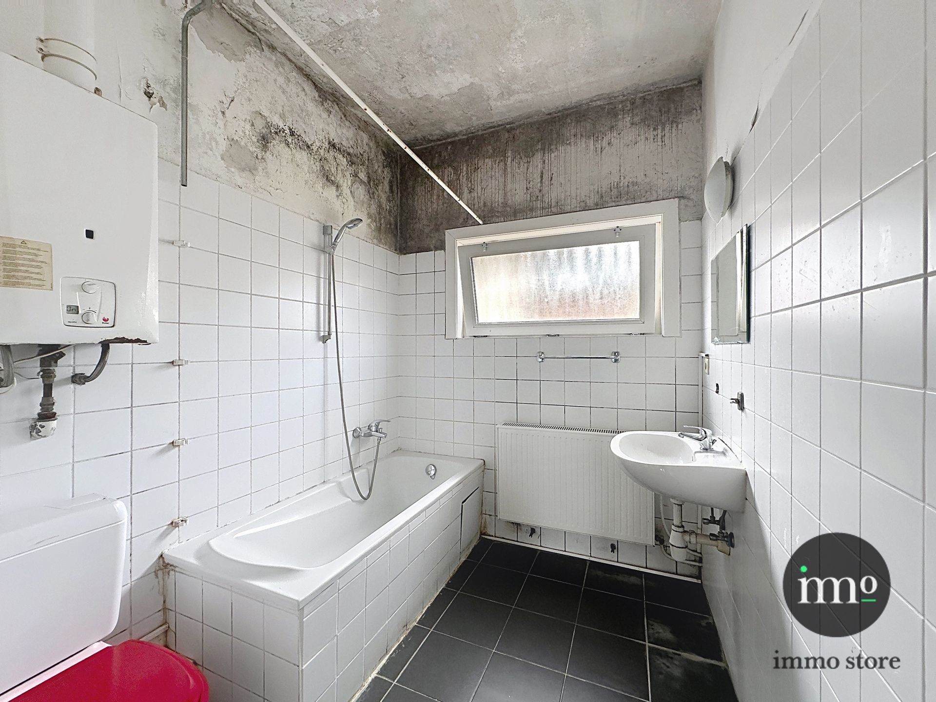 Goedgelegen rijwoning met 3, mogelijks 4 slaapkamers en tuin foto 11