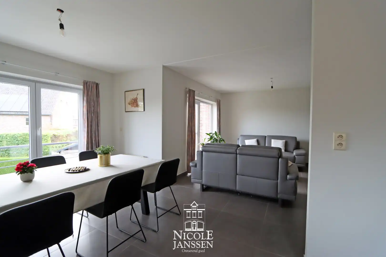 Verzorgd, instapklaar appartement foto 7