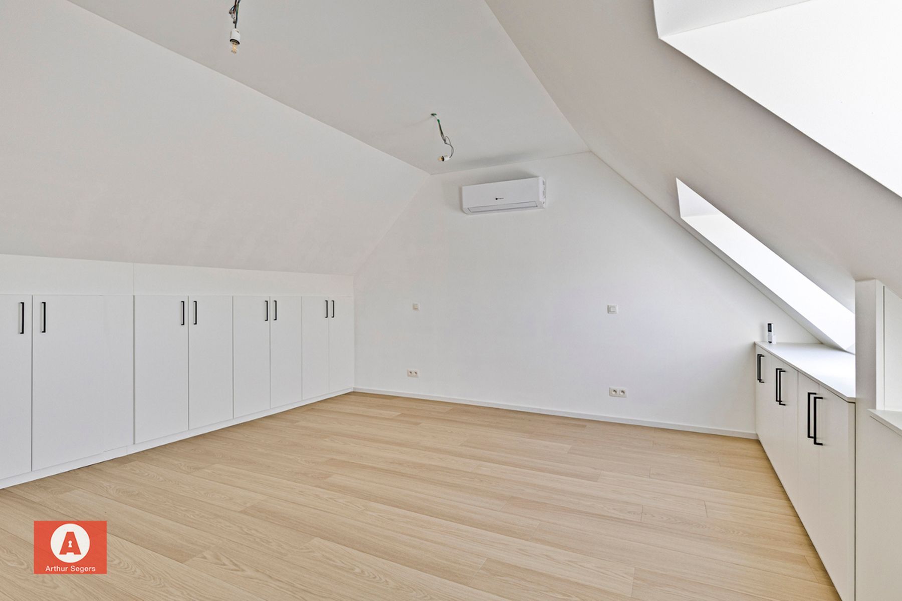 Totaal gerenoveerde woning met A-label in Baasrode foto 24