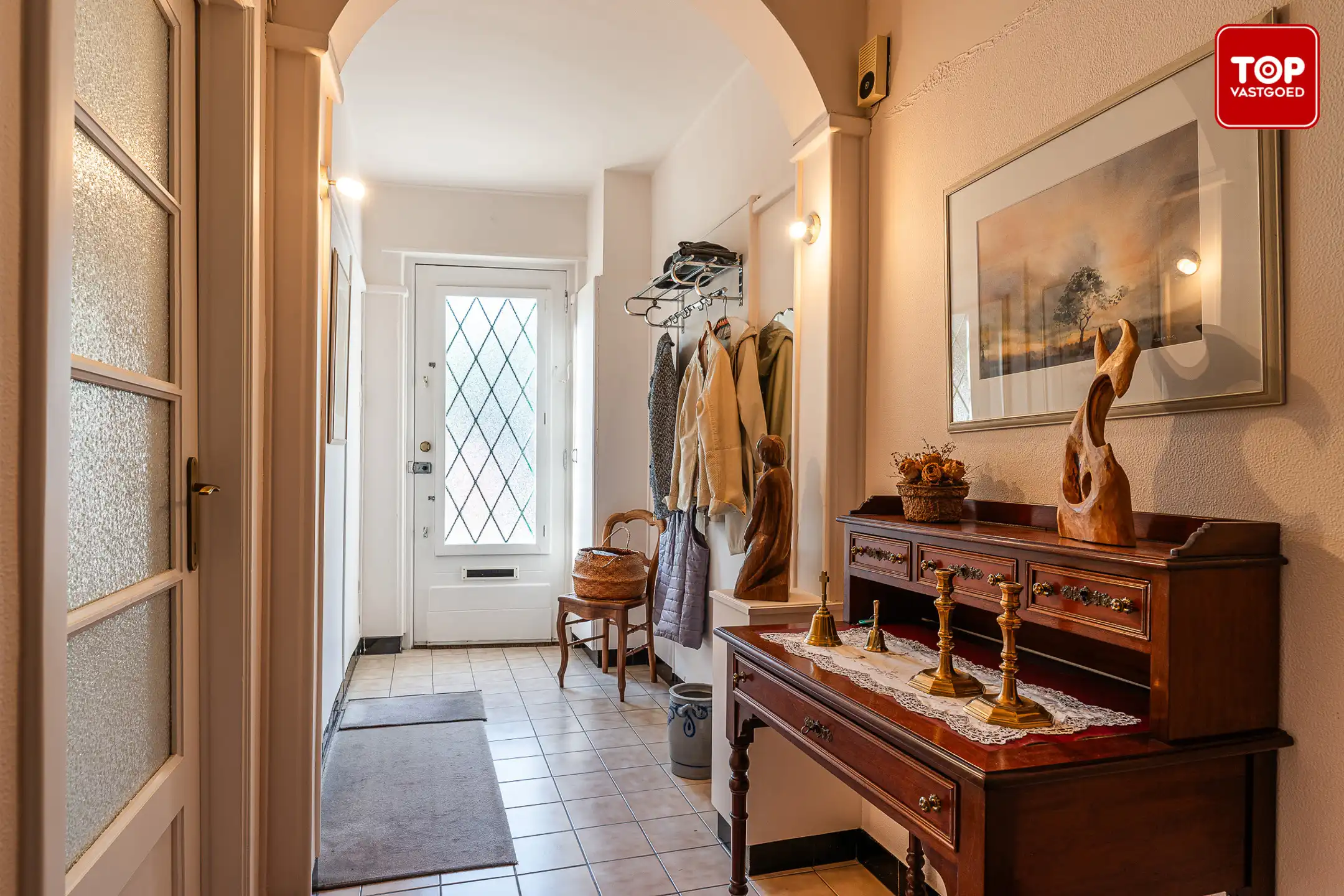 Instapklare woning met leuke tuin op gunstige locatie.  foto 2
