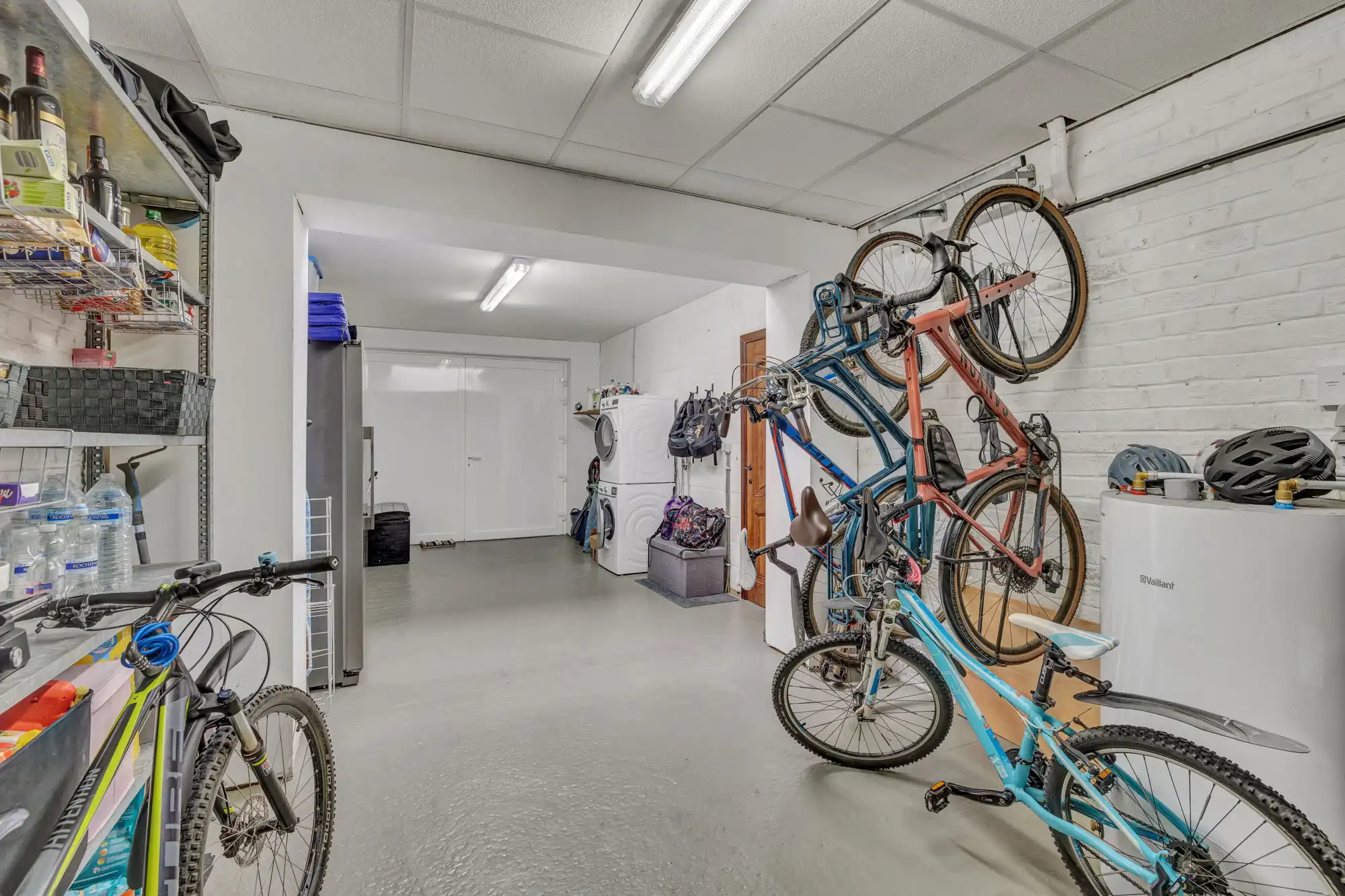 Energetische, instapklare woning op strategische ligging foto 12
