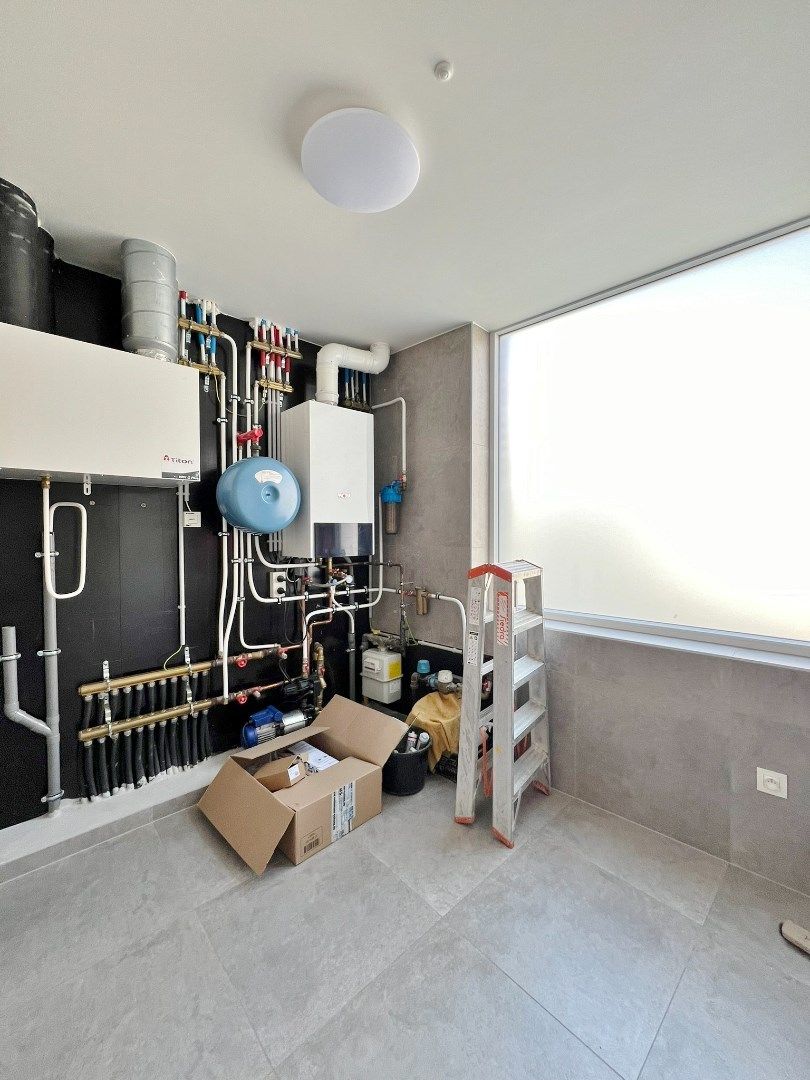 Gerenoveerde rijwoning met 3slaapkamers en zonnige koer.  foto 8