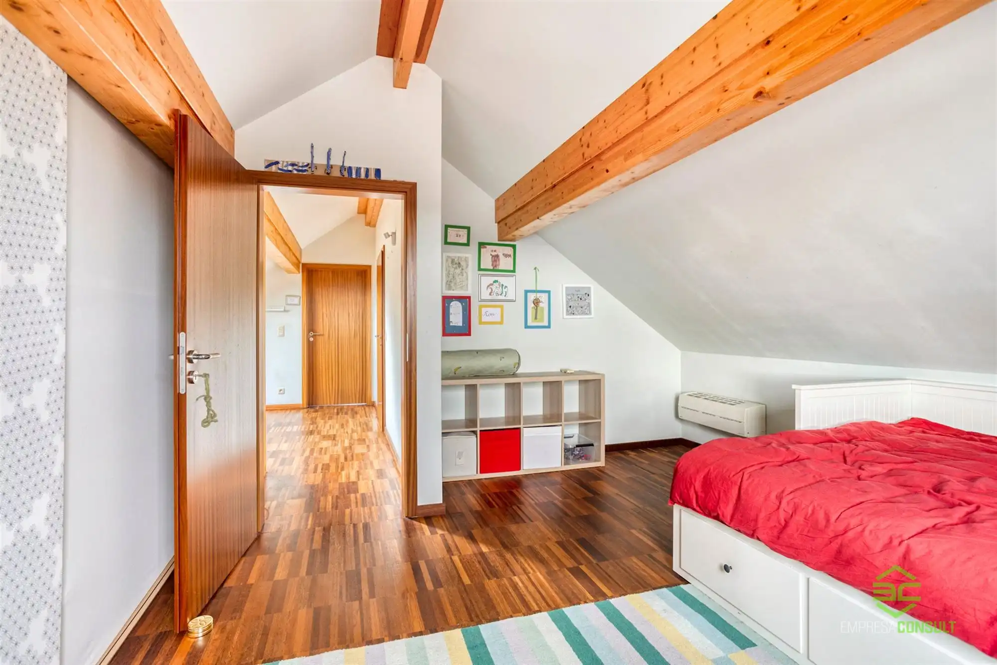 Ruime, energiezuinige woning met 5slpk en 3 badk te Hoeleden! foto 31