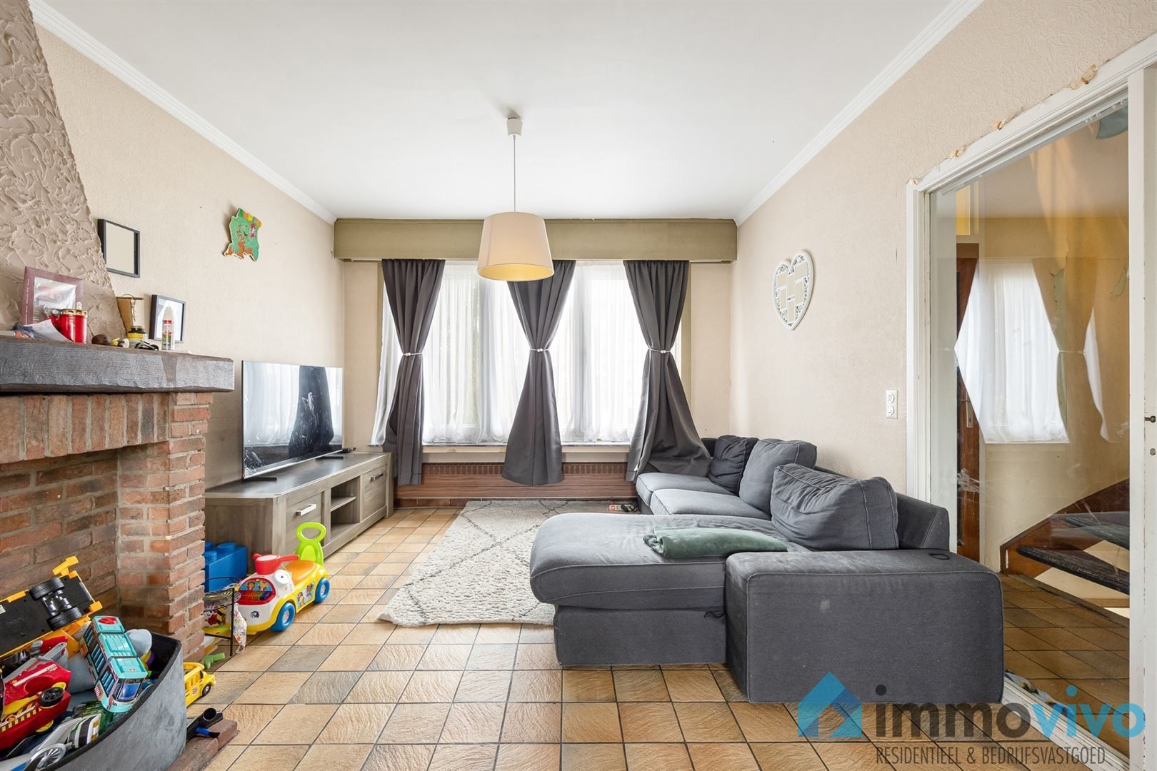 Half open woning met drie slaapkamers en tuin foto 5