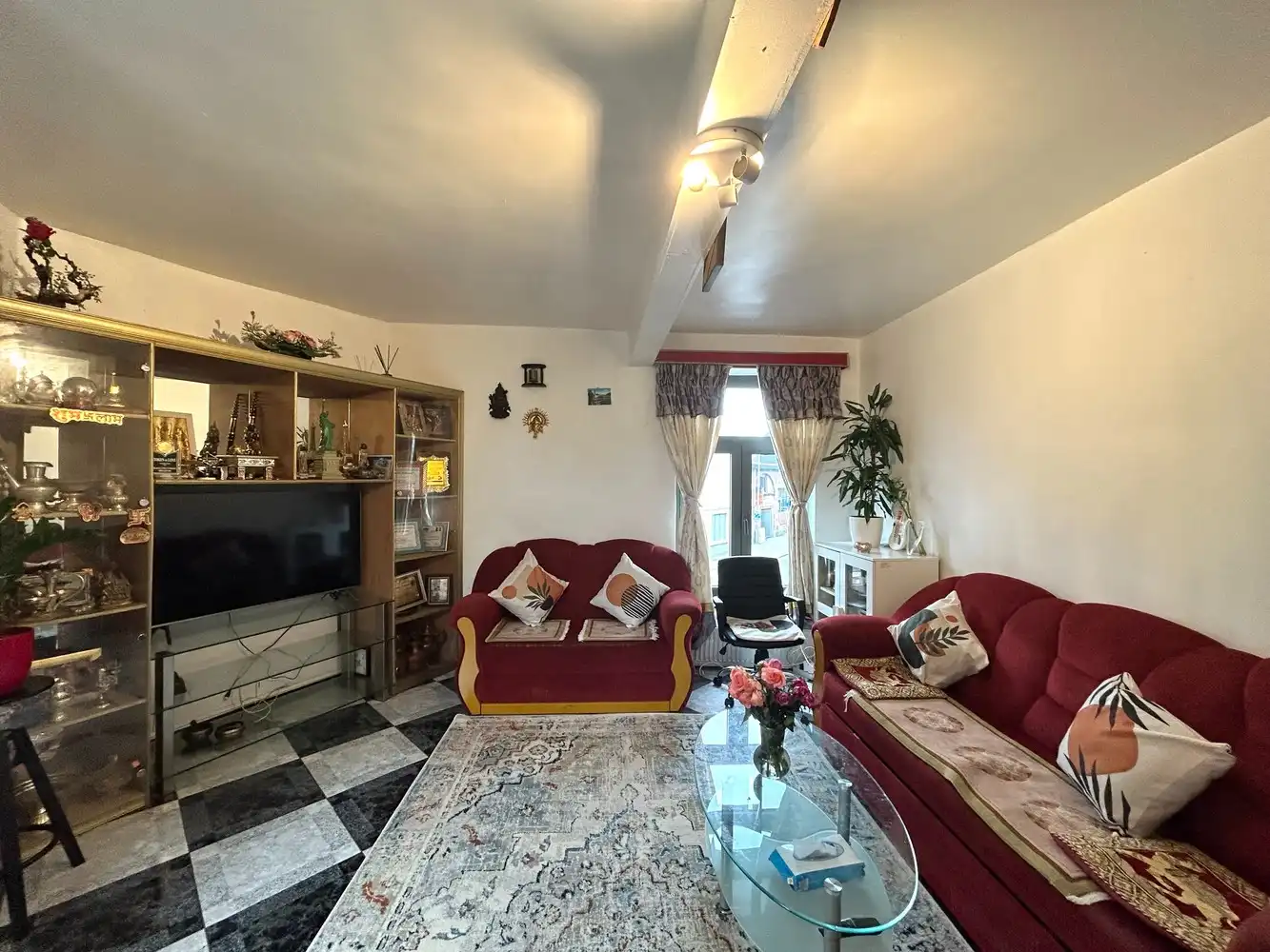 Hoekwoning met 4 slaapkamers en 2 badkamers foto 11