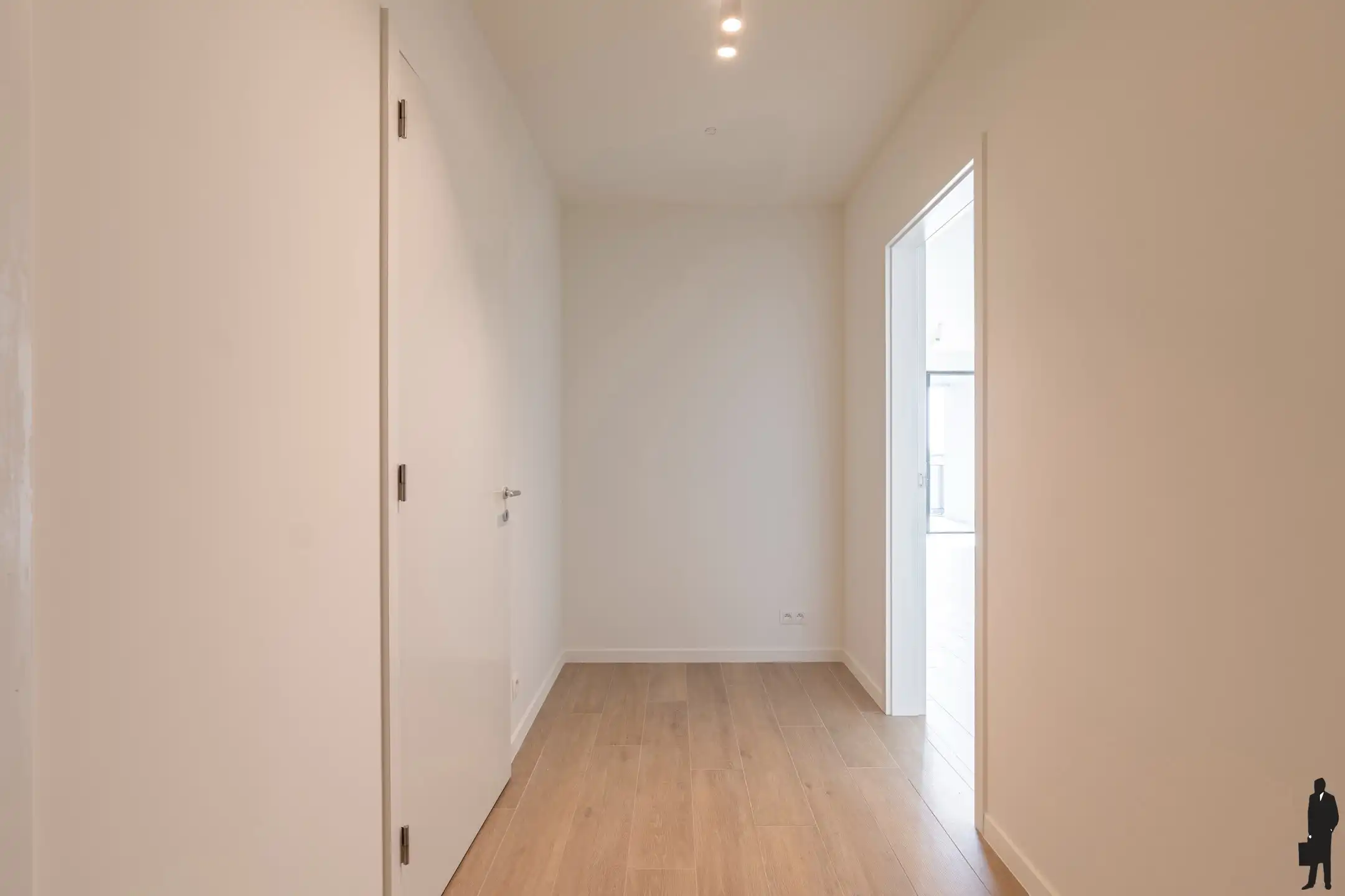 Nieuwbouw appartement met 1slpk & zuidgericht terras foto 2