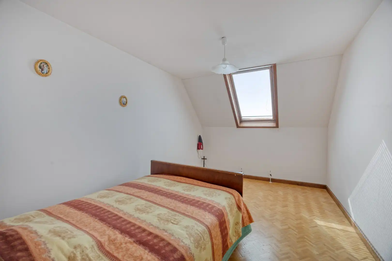 Ruime landelijke woning met tuin en weide op mooi perceel van 21a22ca foto 16