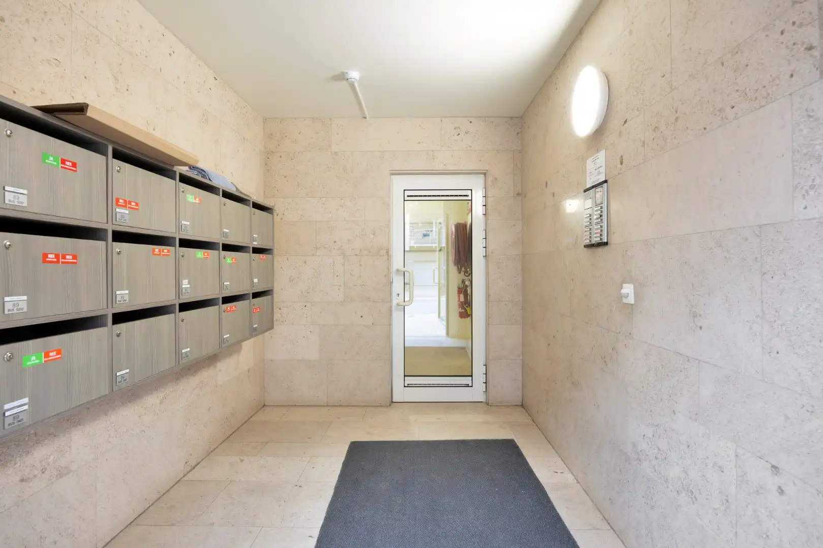 Goed gelegen 2-slaapkamerappartement  – EPC 109 kWh/m² foto 4