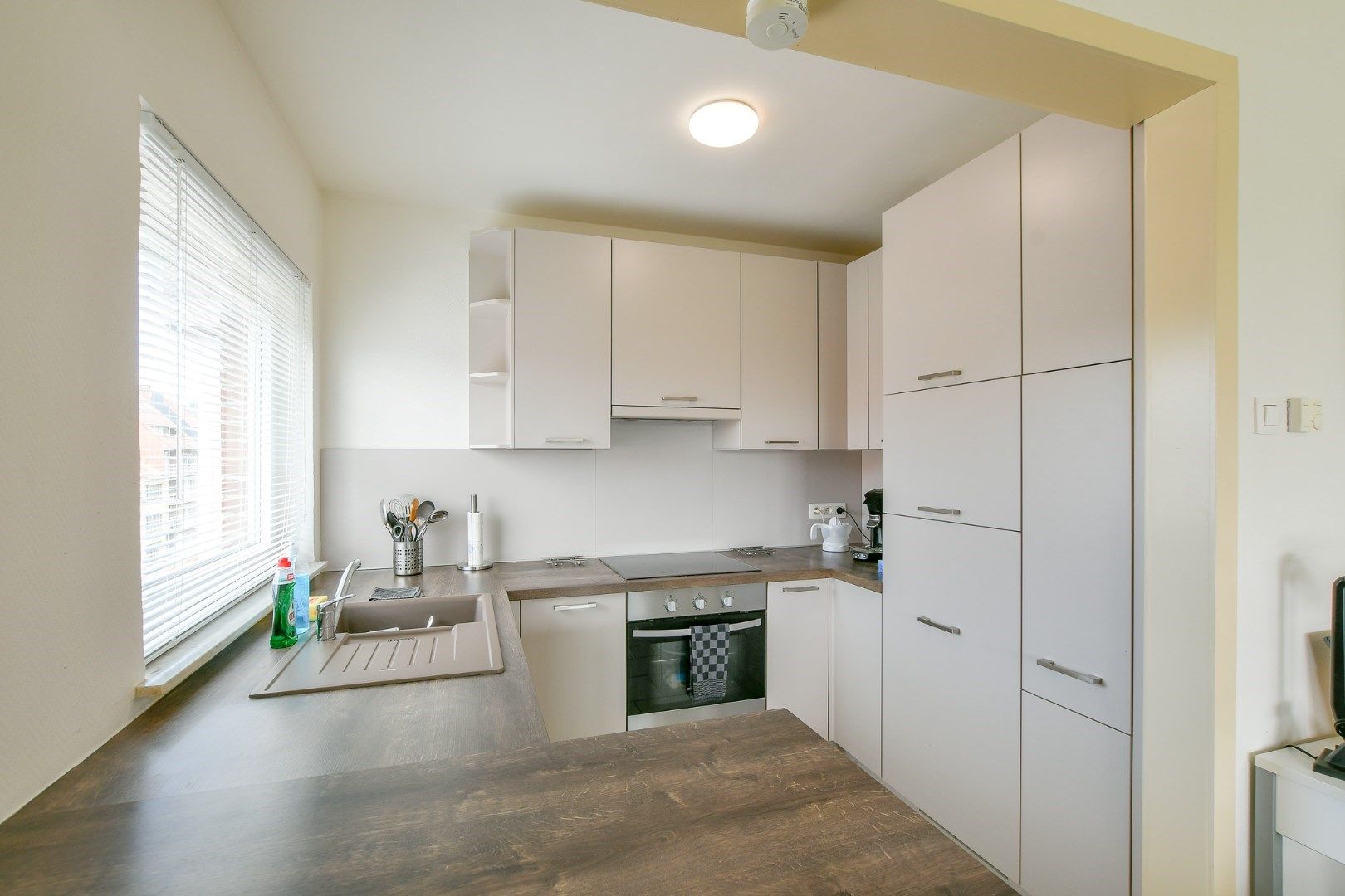 Lichtrijk appartement (3e verd) met mooi open zicht te Oostende foto 6