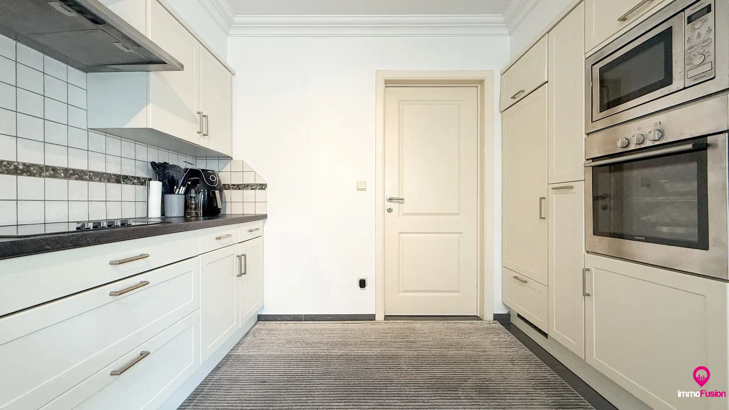 Instapklare woning met 3 slpks, tuin en garage in Lillo! foto 14