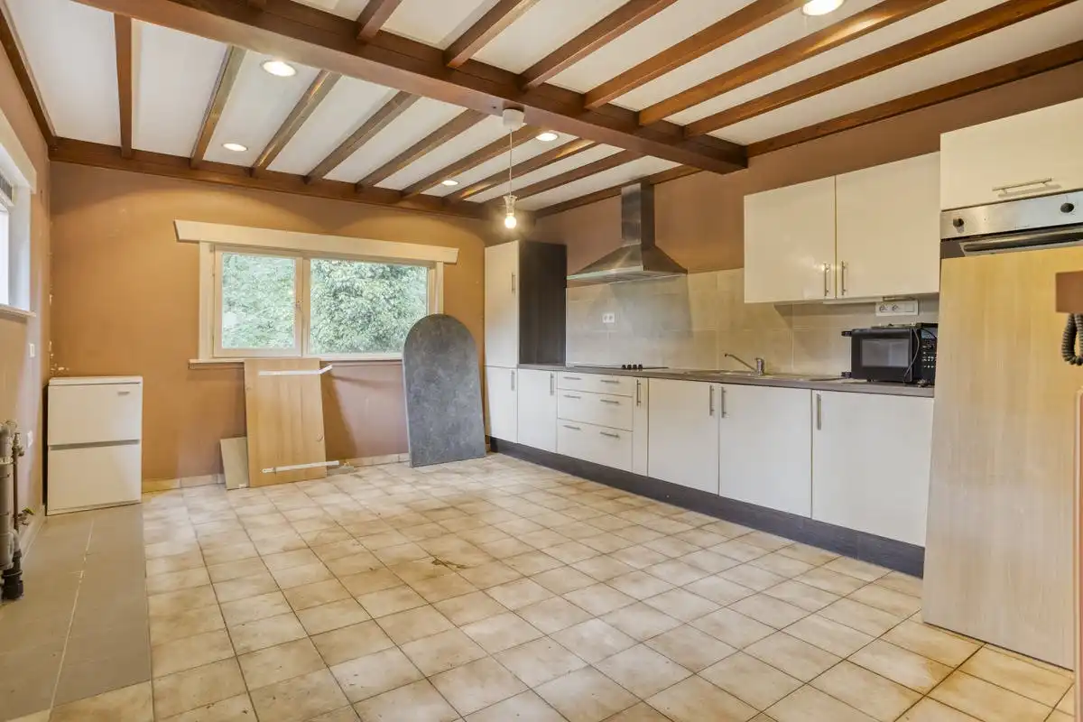 Huis met magazijn/kantoorruimte te koop in Assebroek  foto 11