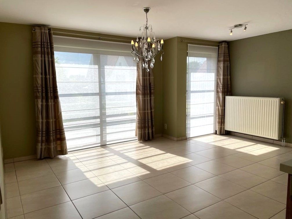 Zeer verzorgd appartement met inpandige autostaanplaats foto 3