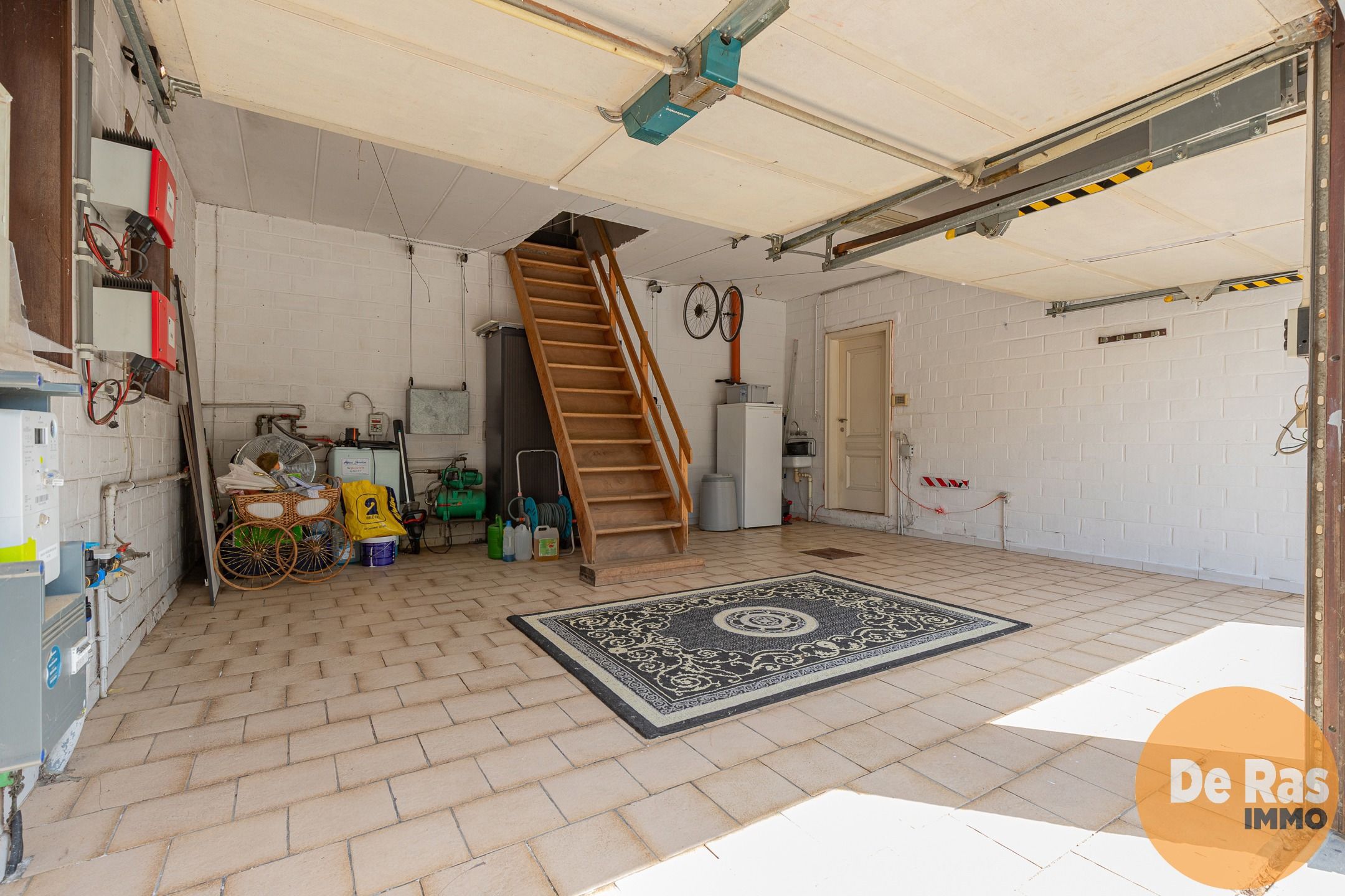BURST – Ruime bungalow met zwembad en aparte woonruimte foto 14