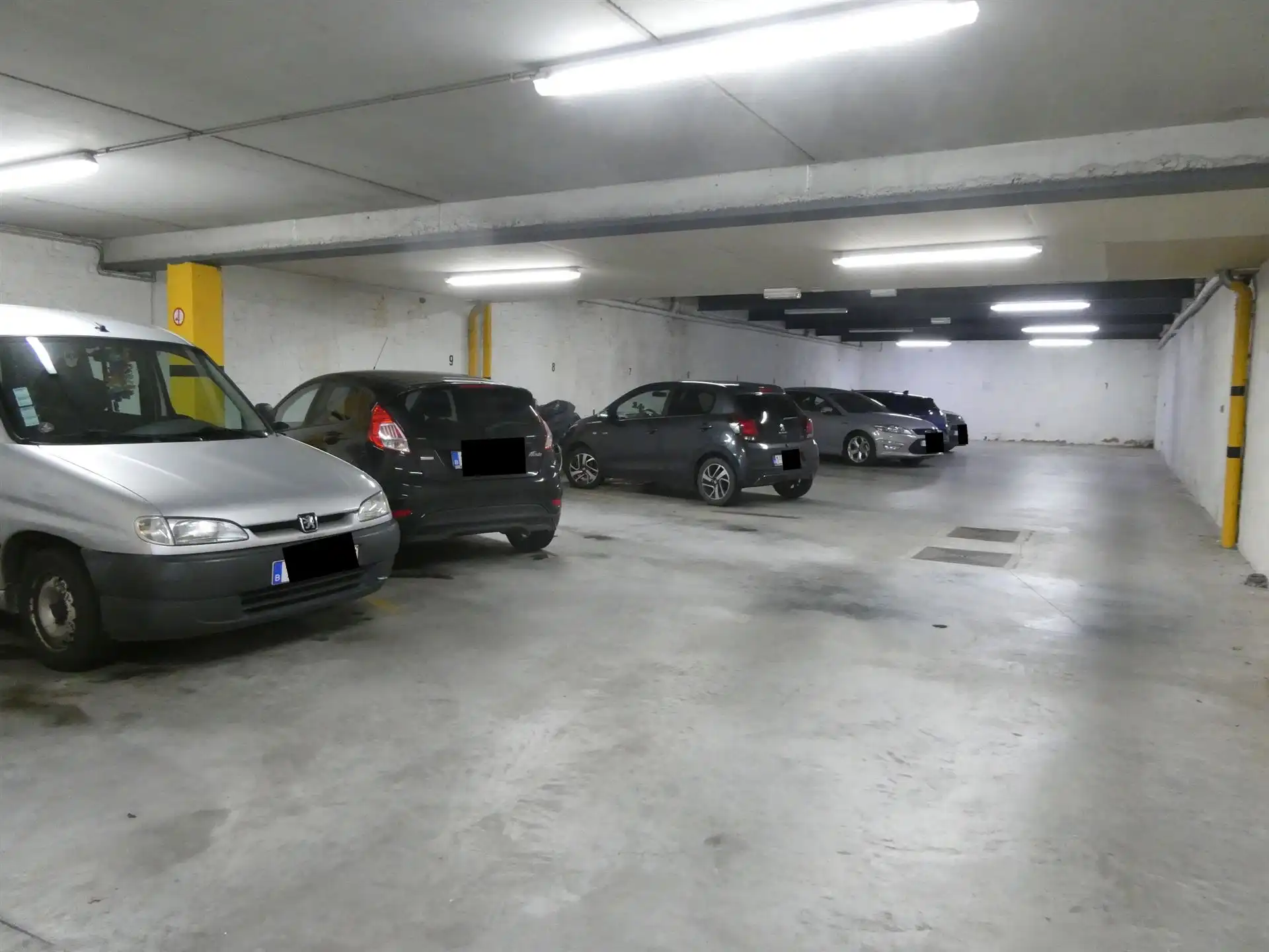 MOTOSTAANPLAATS foto 8